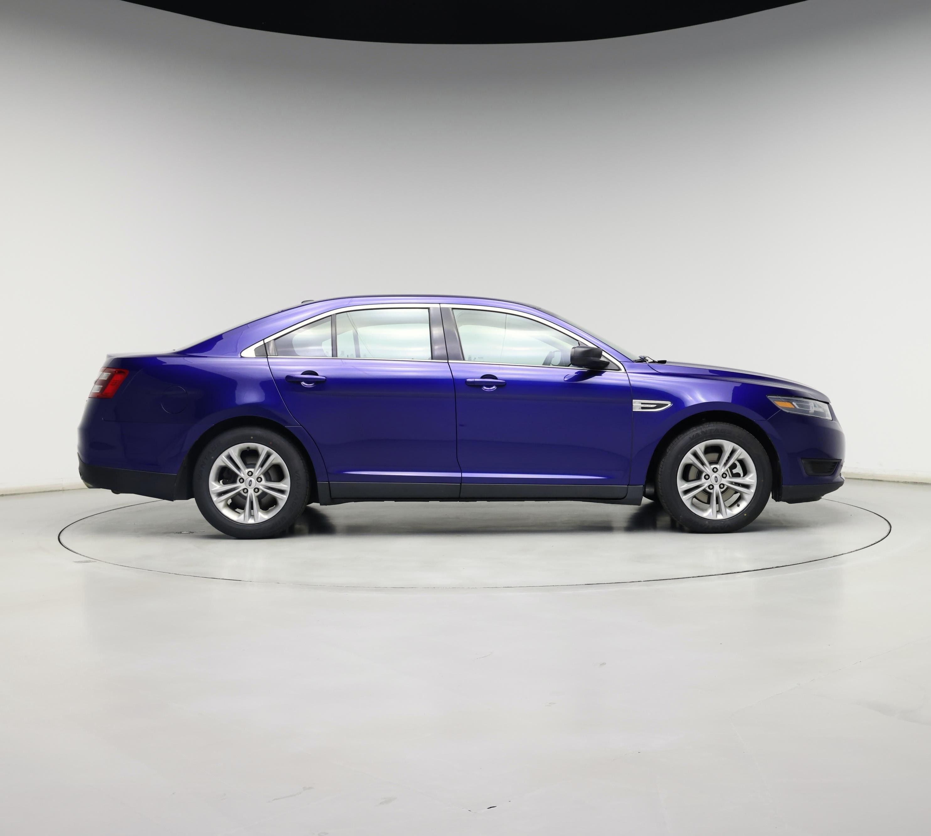 Thumbnail: 2015 Ford Taurus - 7