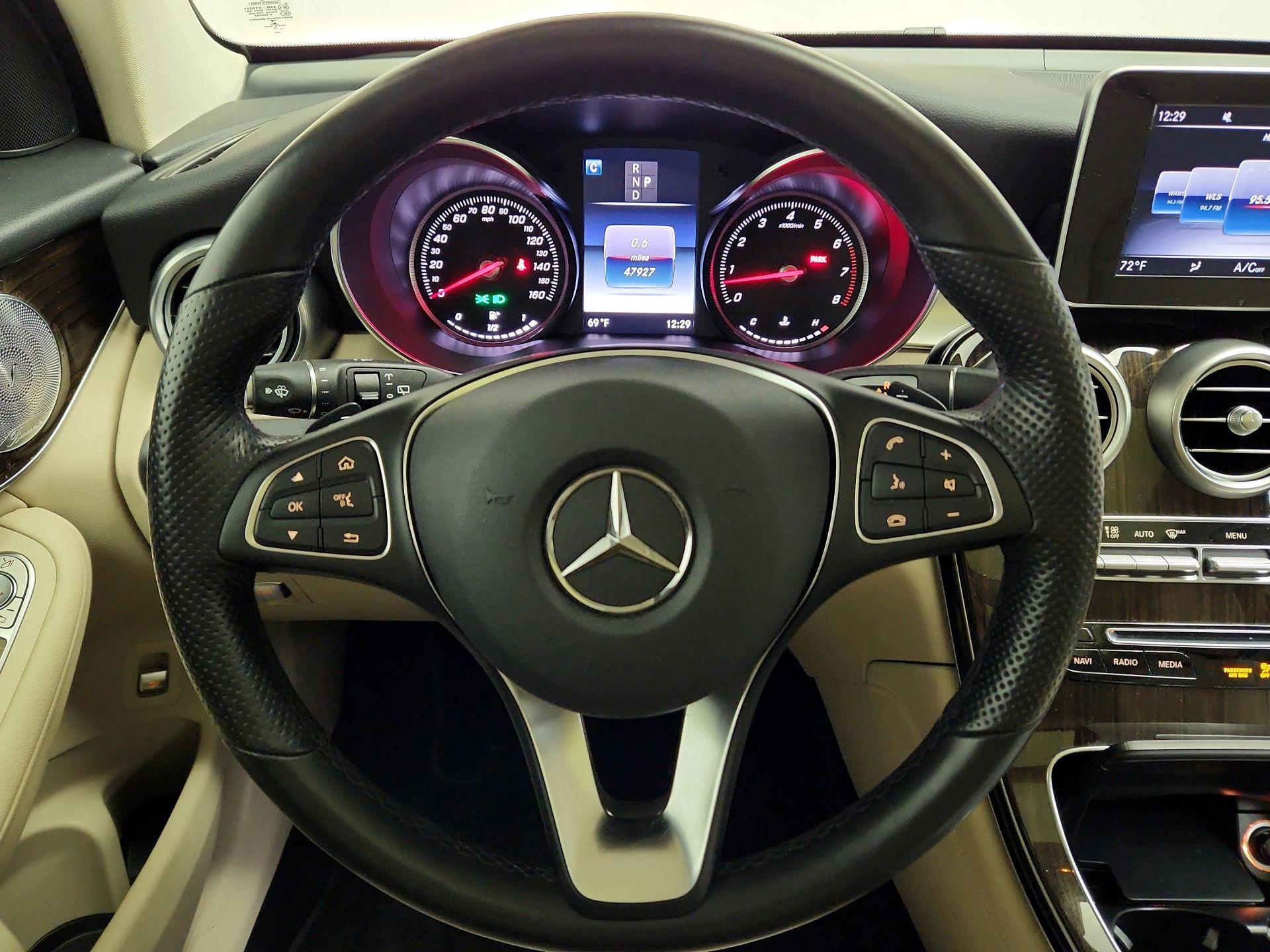 Thumbnail: 2019 Mercedes-Benz GLC - 10