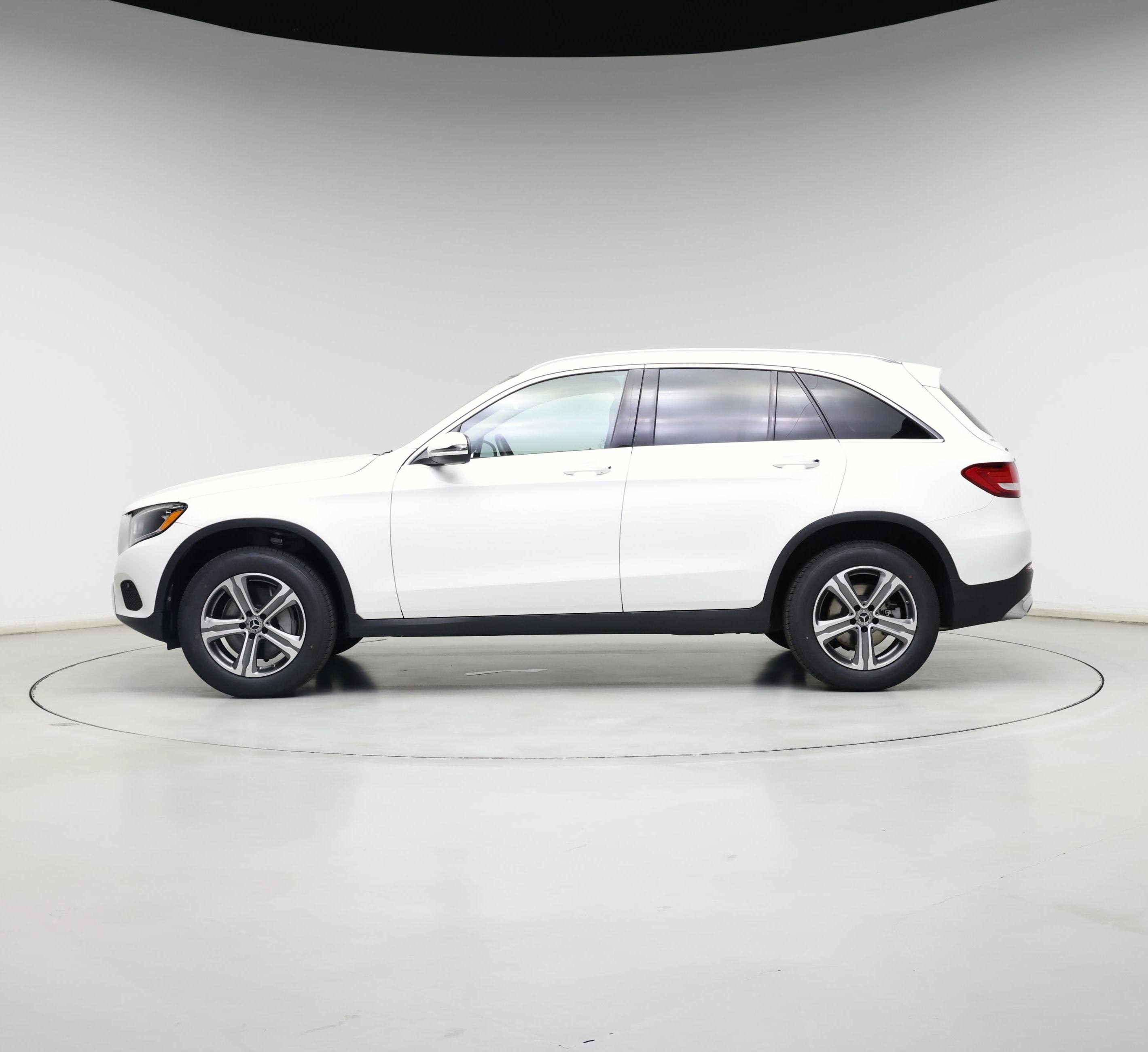 Thumbnail: 2019 Mercedes-Benz GLC - 3