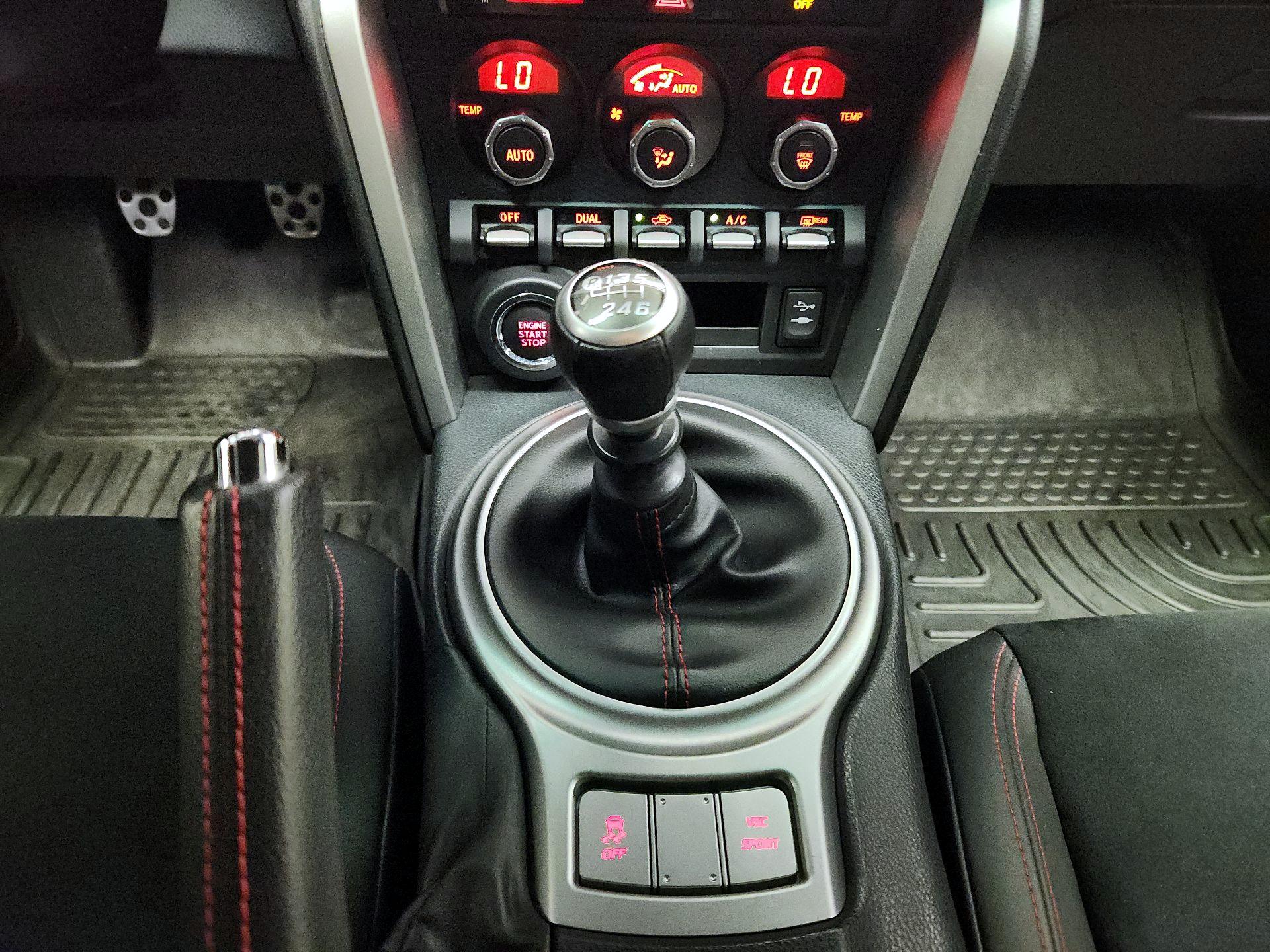 Thumbnail: 2014 Subaru BRZ - 17