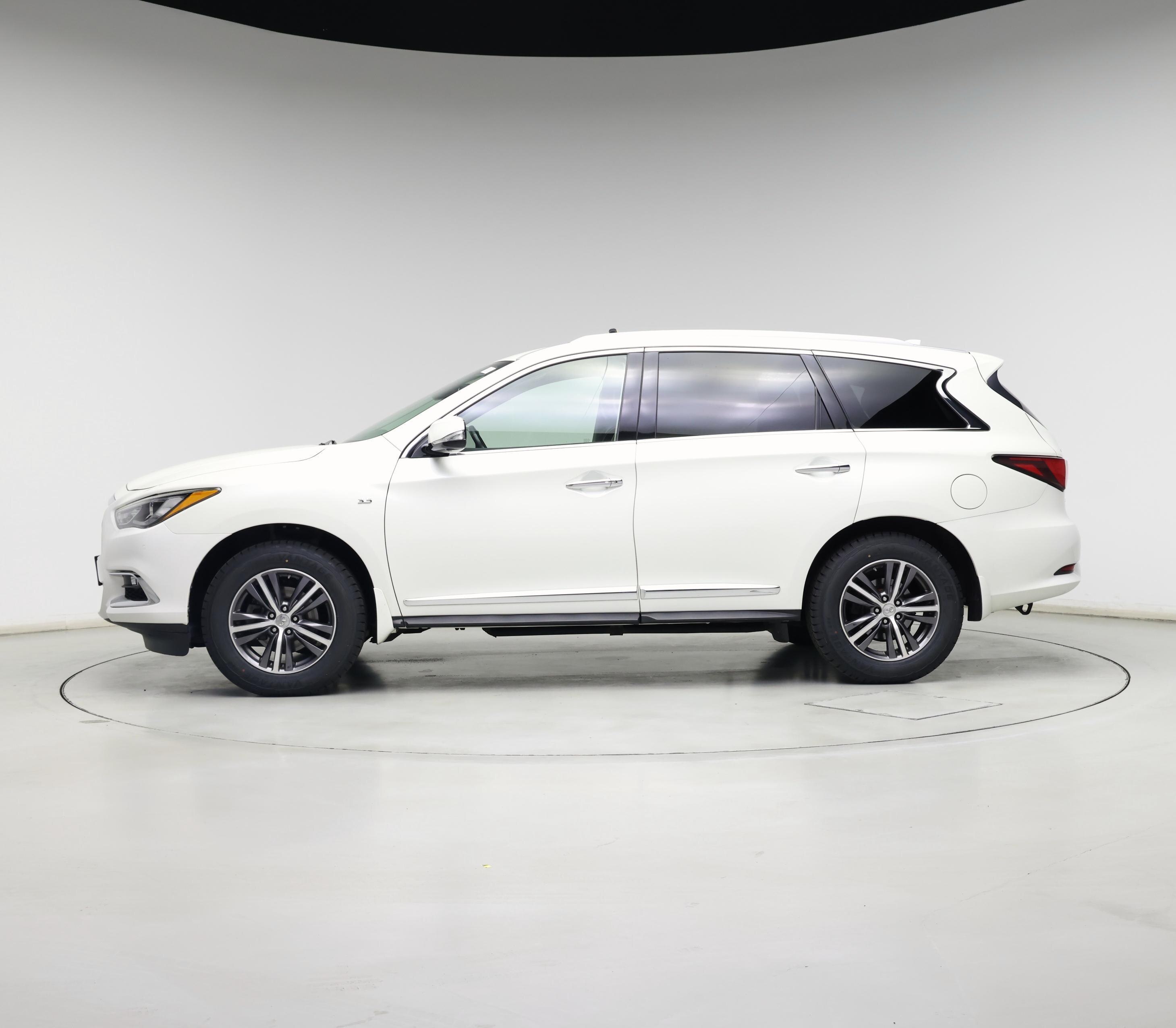 Thumbnail: 2019 INFINITI QX60 - 3