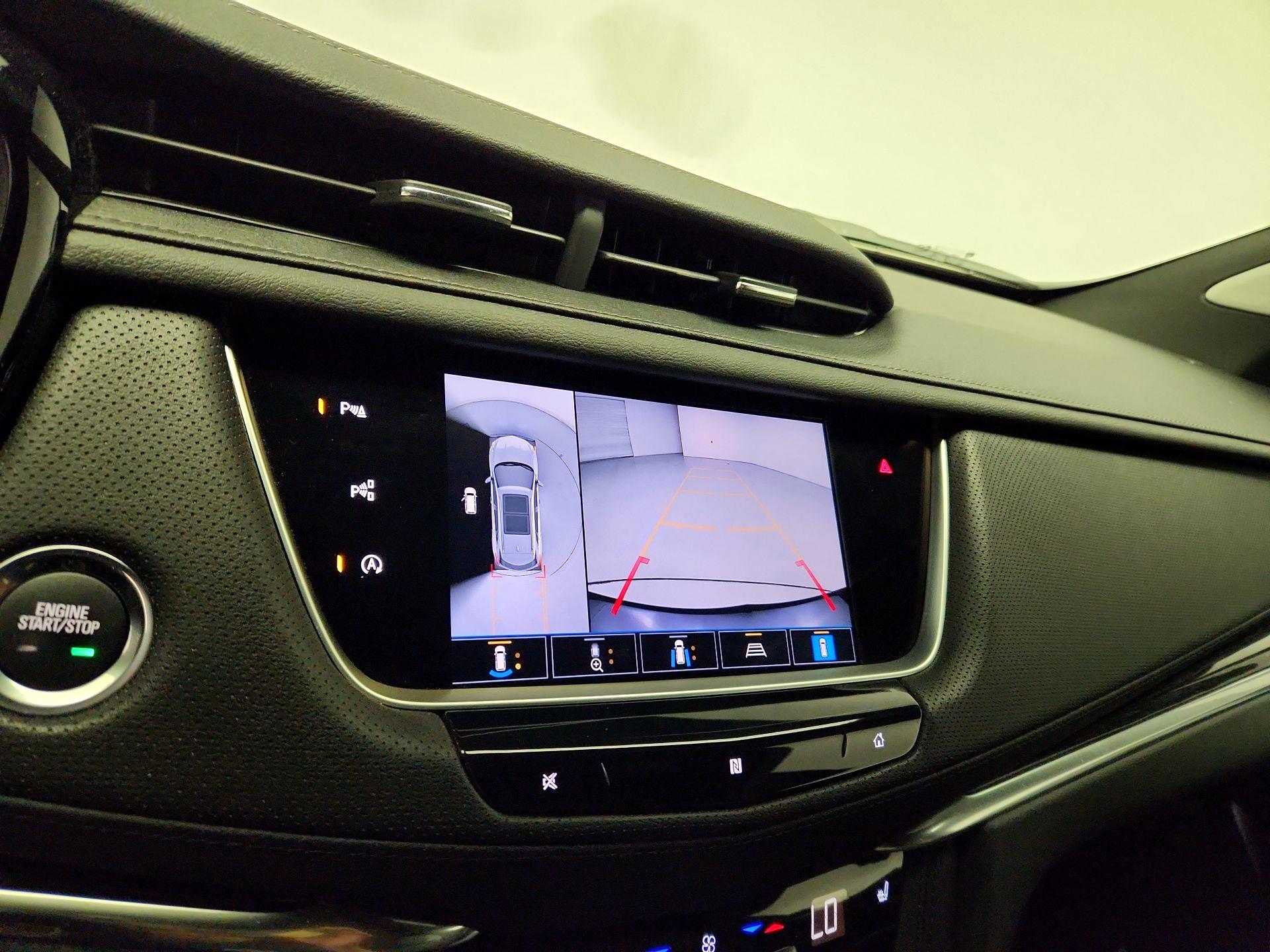 Thumbnail: 2021 Cadillac XT5 - 15