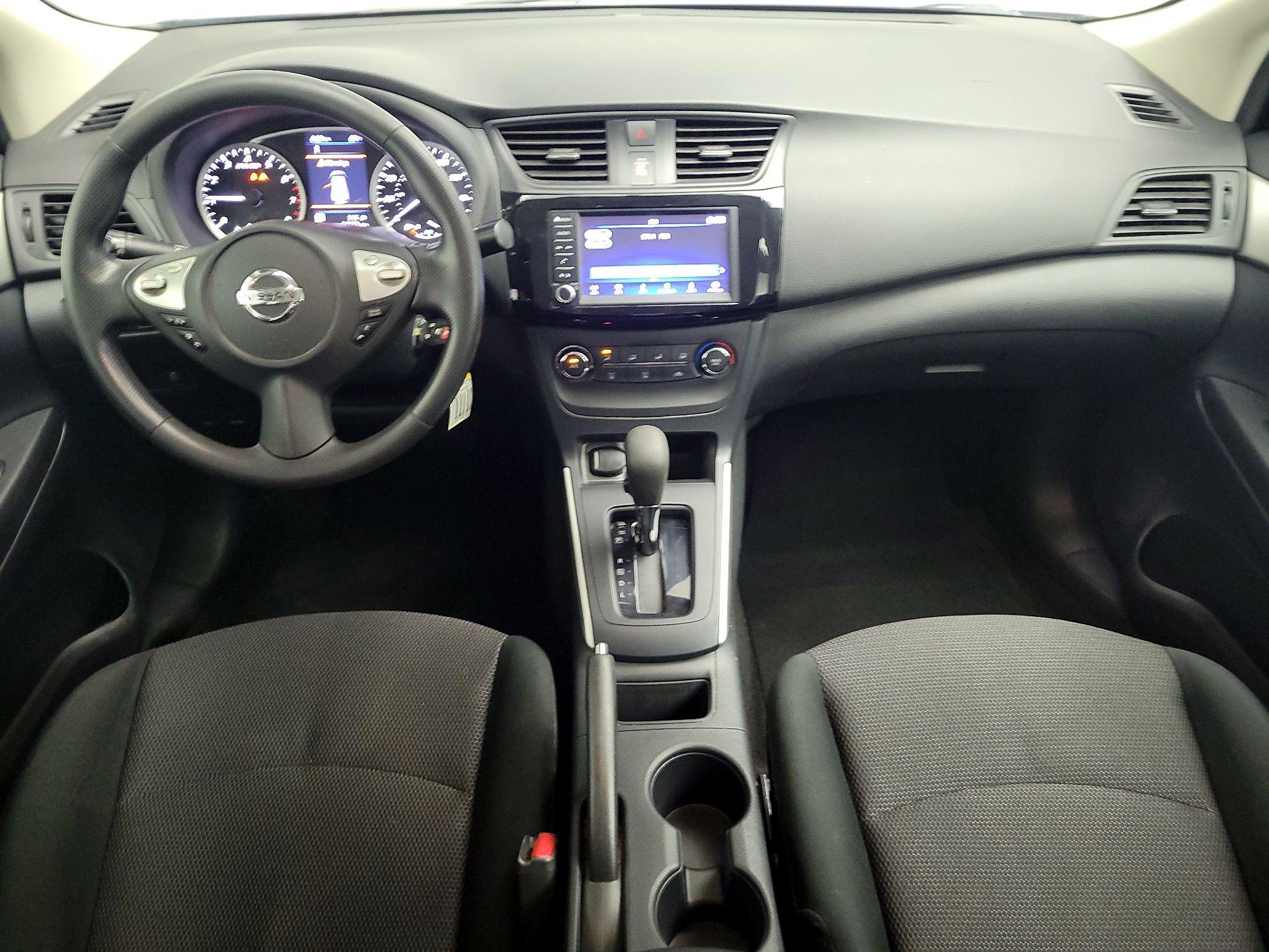 Thumbnail: 2019 Nissan Sentra - 9