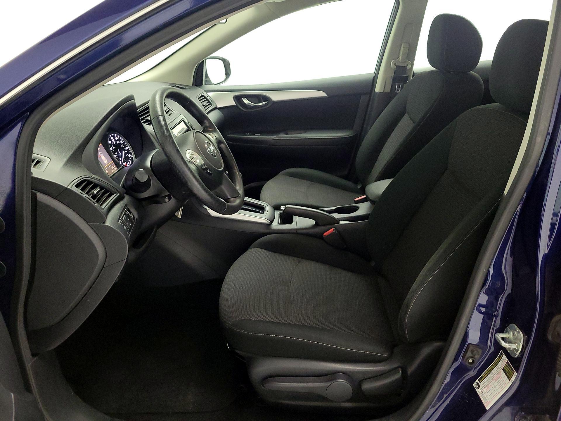 Thumbnail: 2019 Nissan Sentra - 11