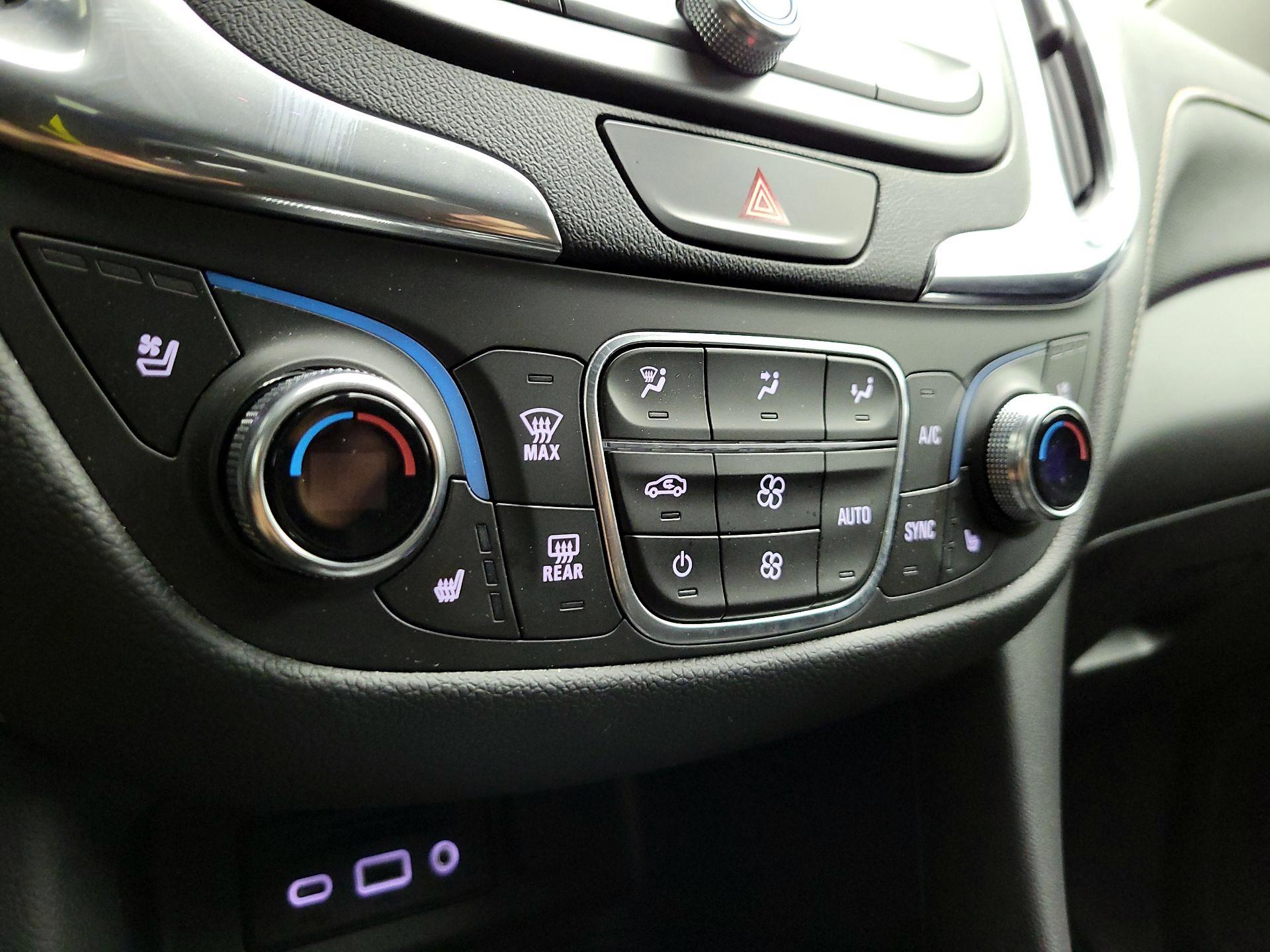 Thumbnail: 2019 Chevrolet Equinox - 16
