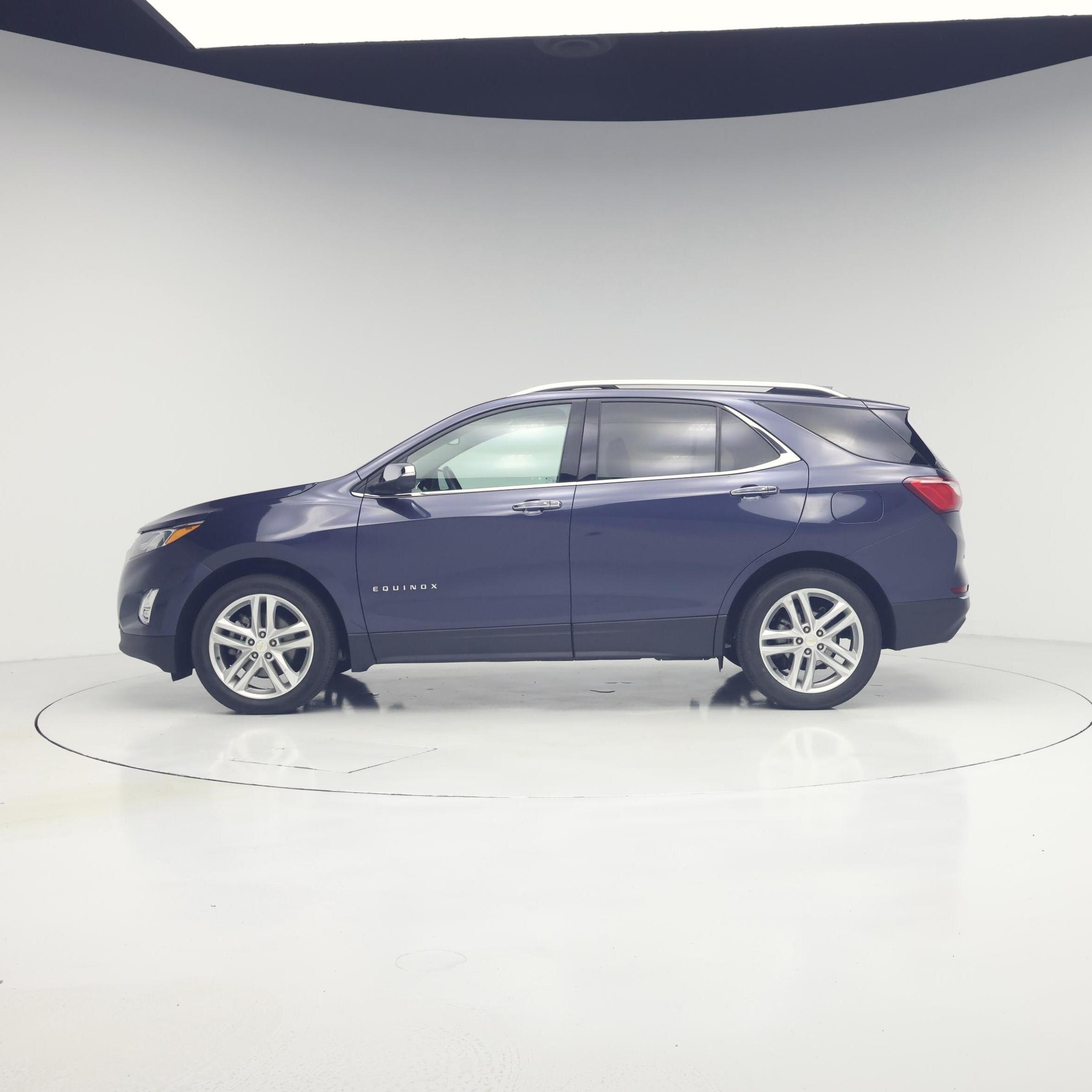 Thumbnail: 2019 Chevrolet Equinox - 3