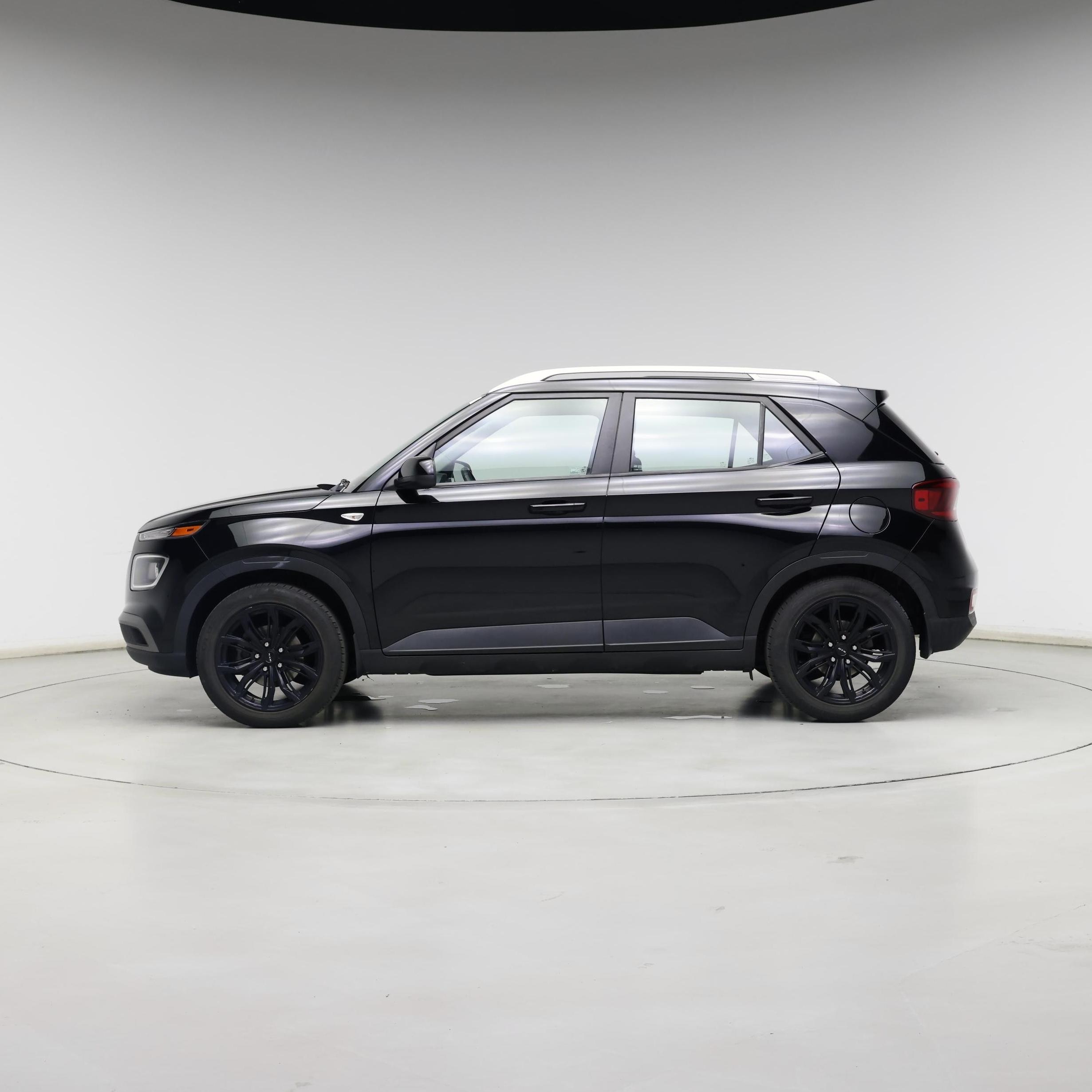 Thumbnail: 2020 Hyundai Venue - 3