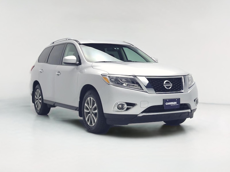 2015 Nissan Pathfinder SV -
                  Naperville, IL