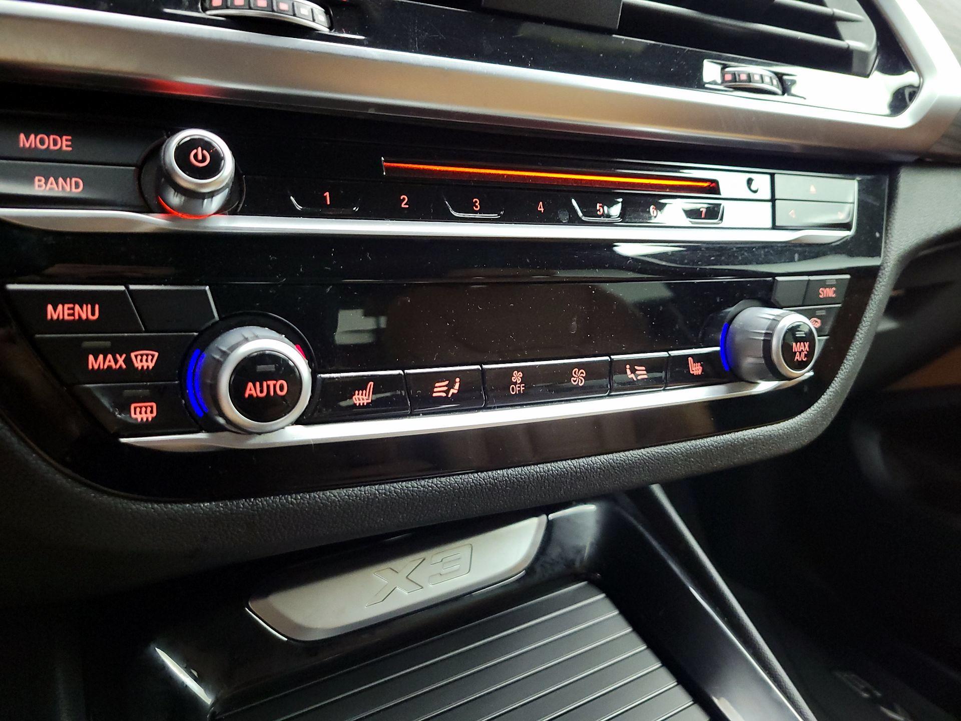 Thumbnail: 2019 BMW X3 - 17