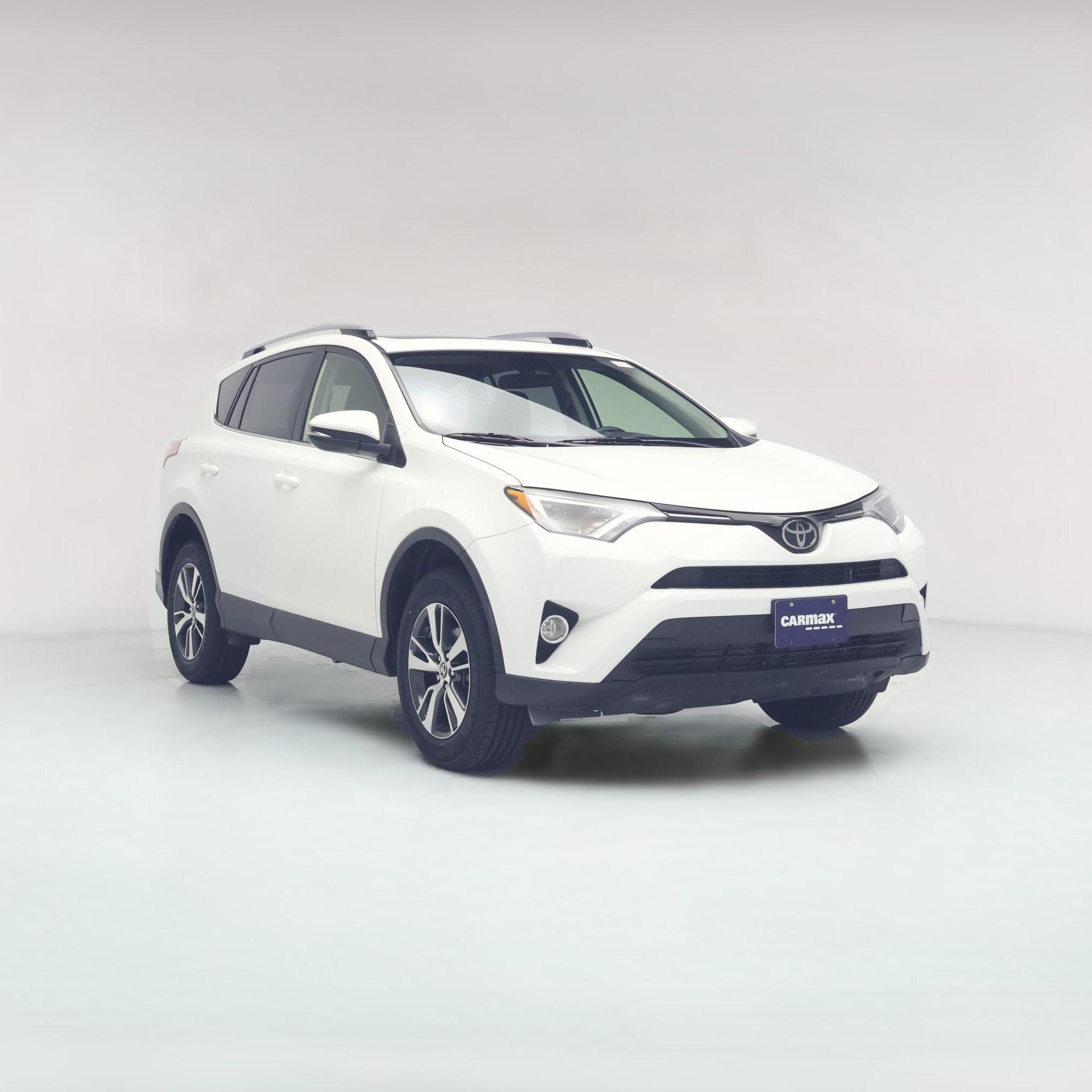 Thumbnail: 2017 Toyota RAV4 - 1