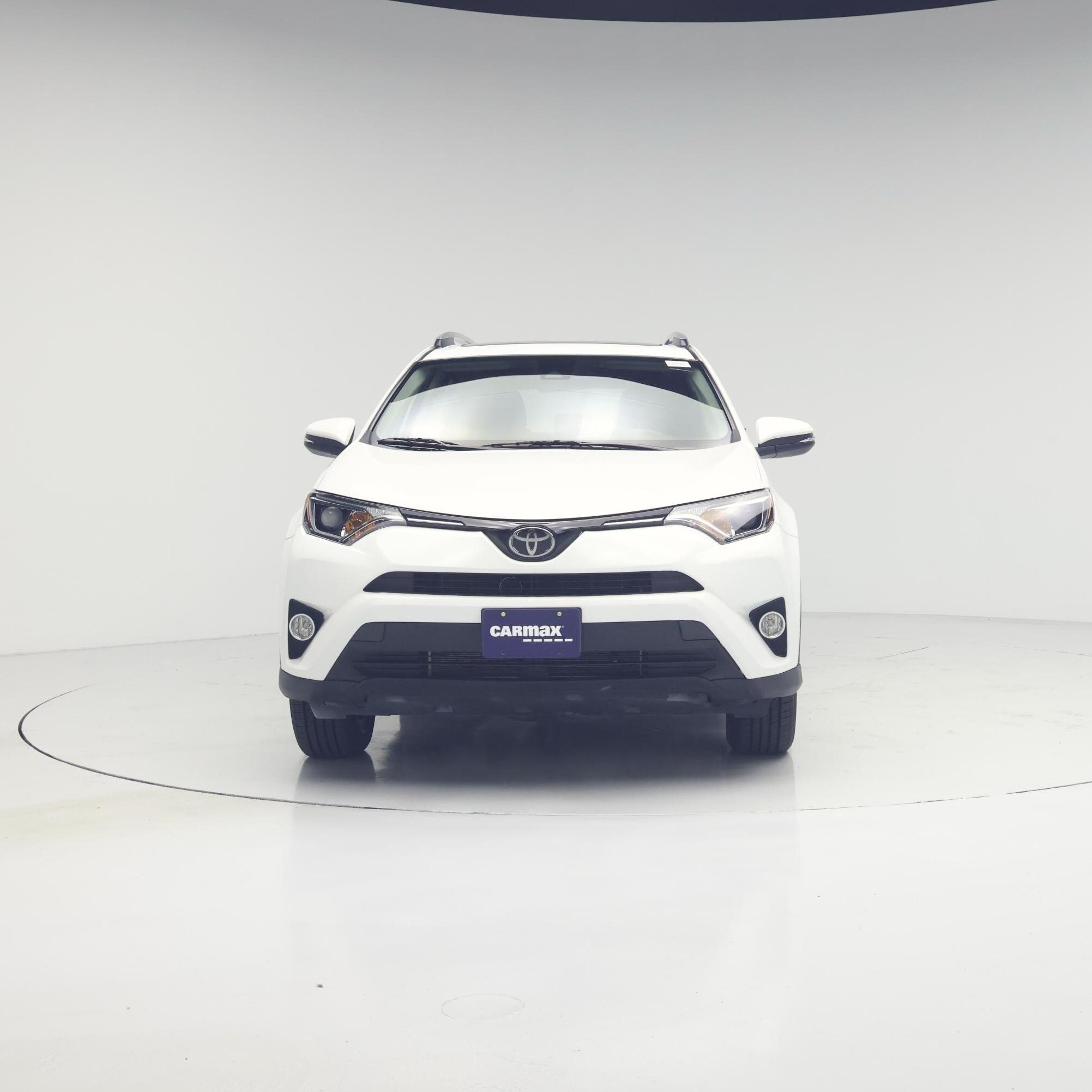 Thumbnail: 2017 Toyota RAV4 - 5