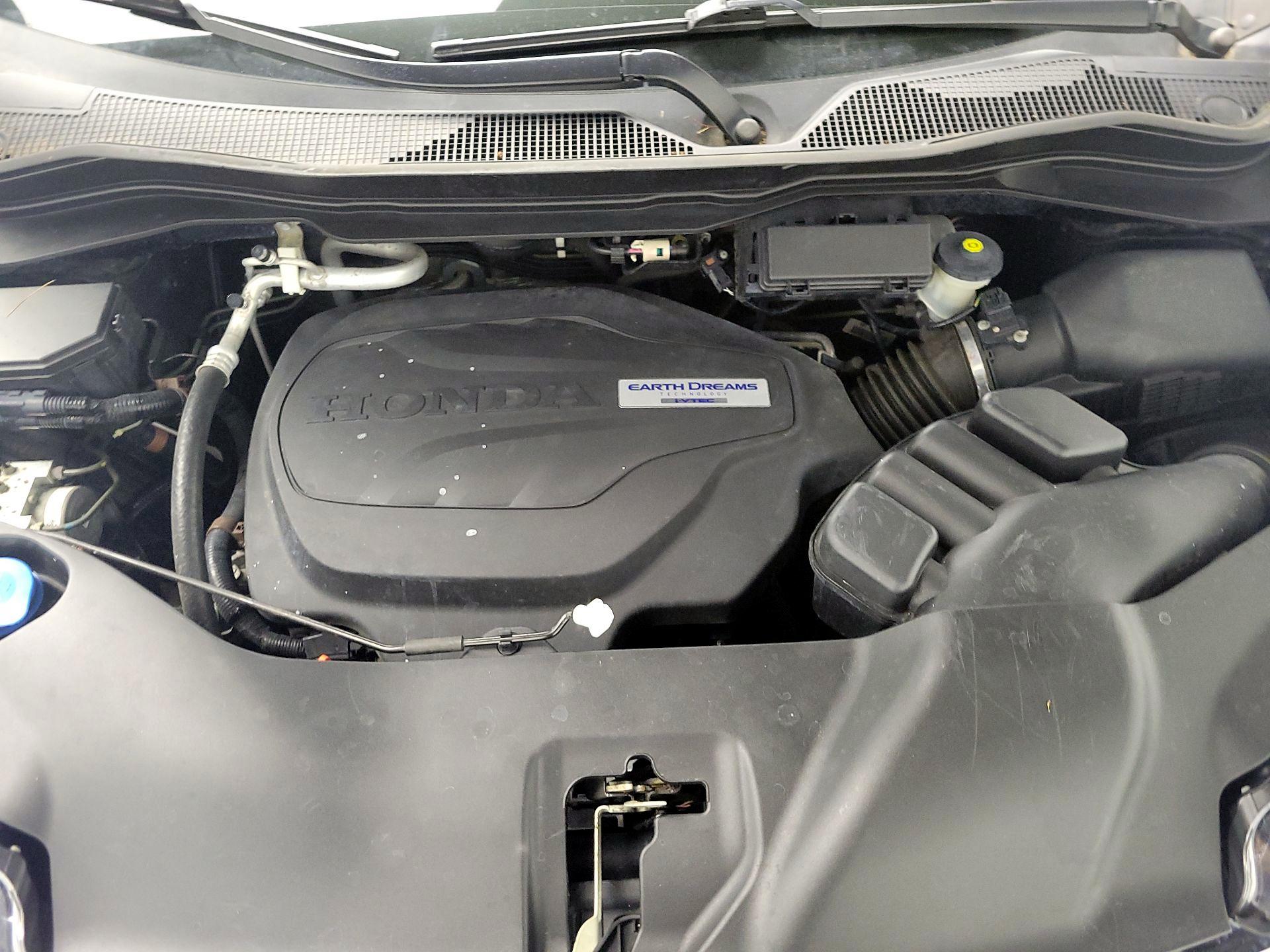 Thumbnail: 2017 Honda Pilot - 17