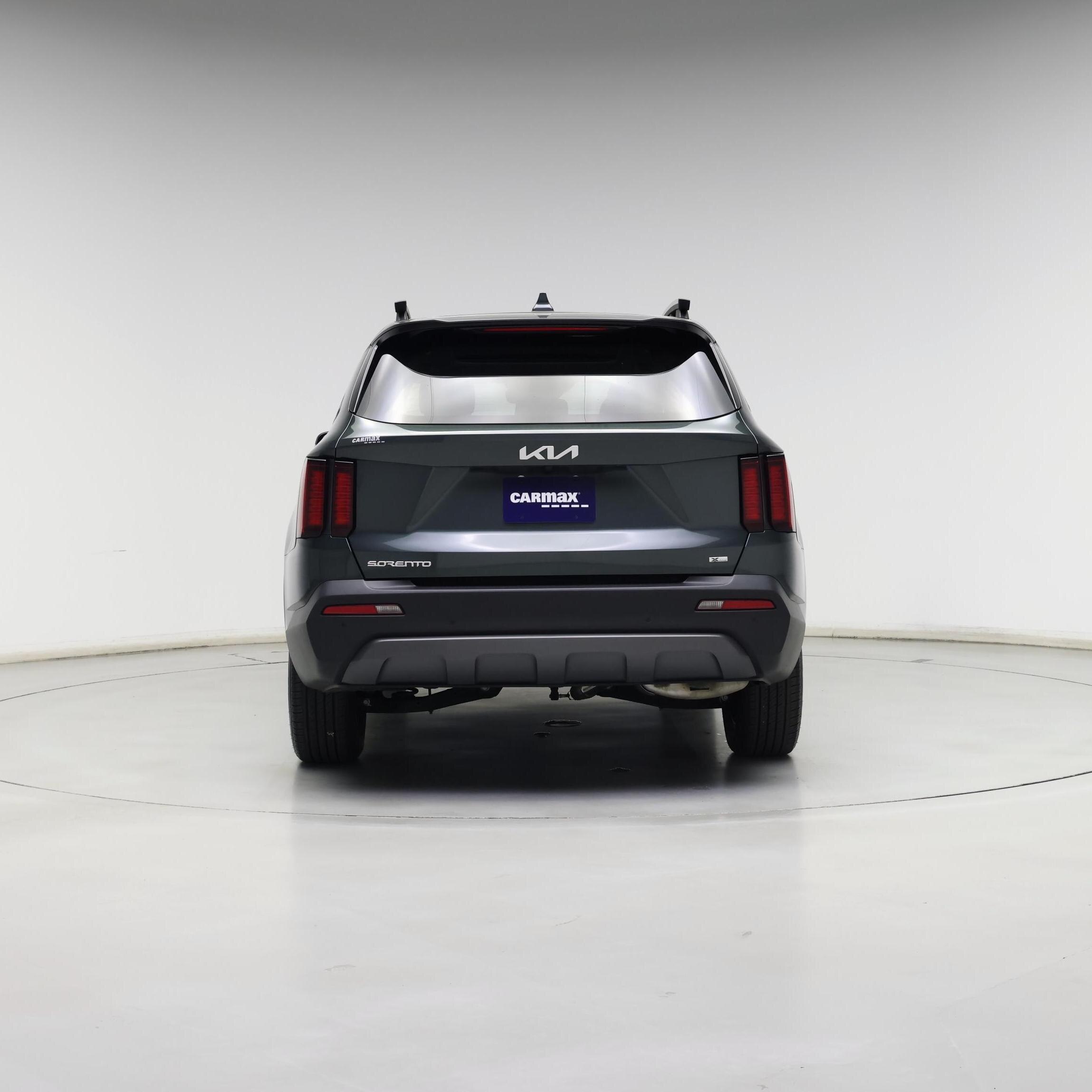 Thumbnail: 2023 Kia Sorento - 6