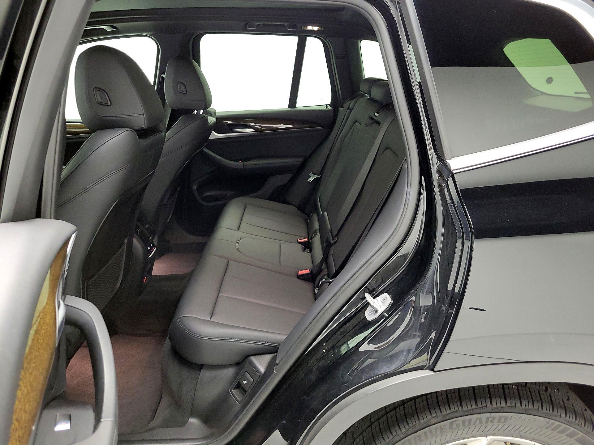 Thumbnail: 2021 BMW X3 - 17