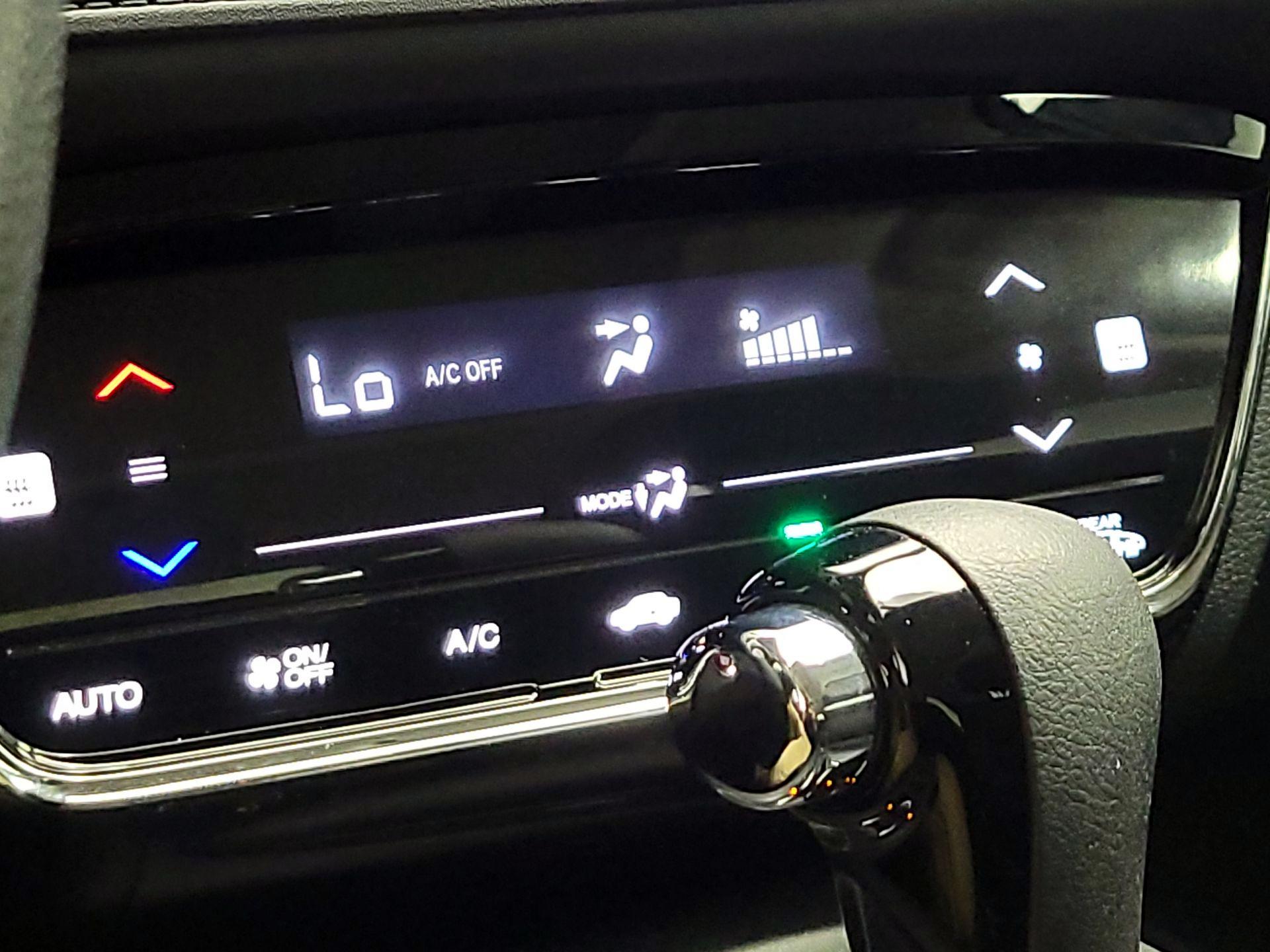 Thumbnail: 2017 Honda HR-V - 16
