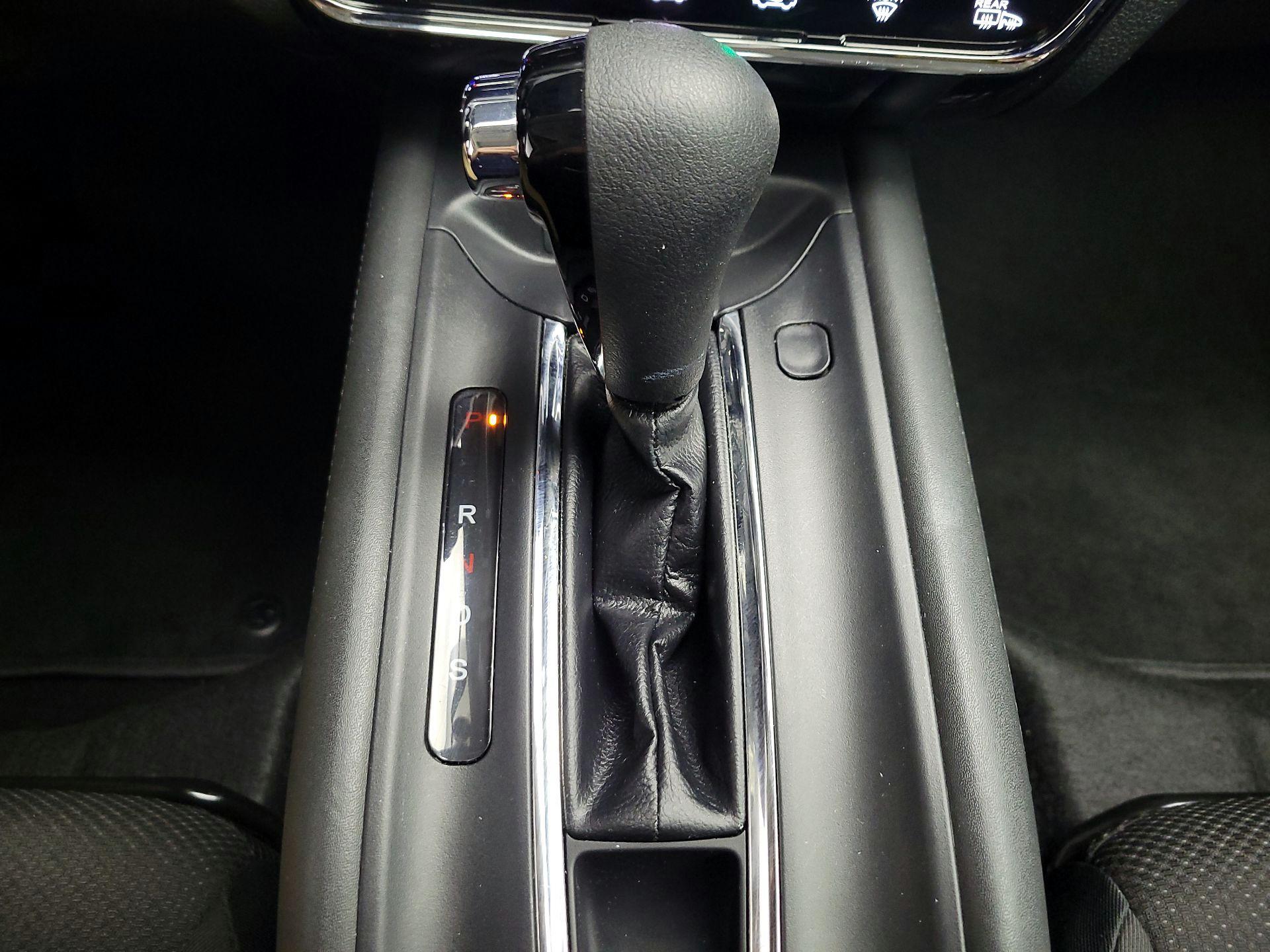Thumbnail: 2017 Honda HR-V - 17