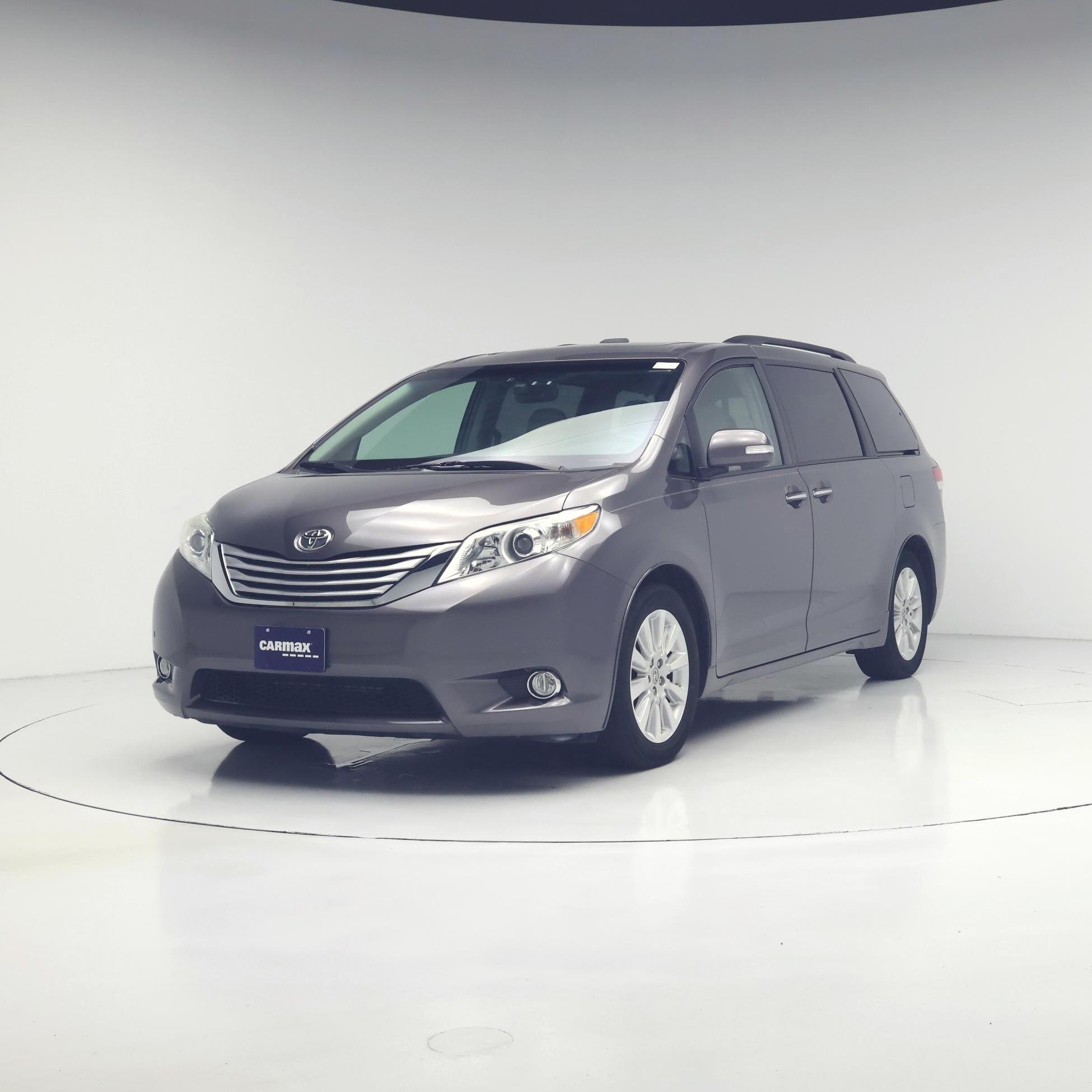 Thumbnail: 2014 Toyota Sienna - 4