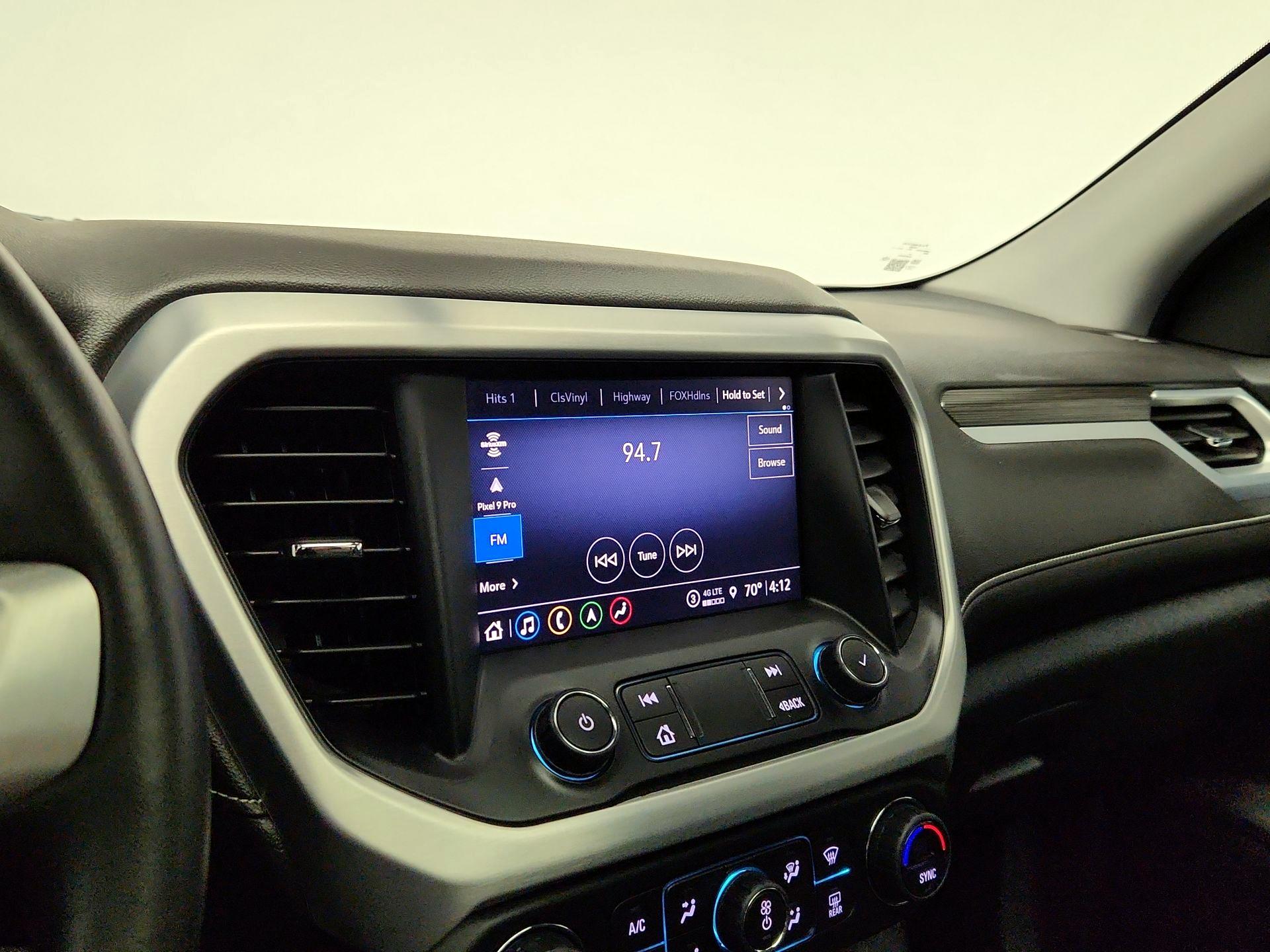 Thumbnail: 2022 GMC Acadia - 16