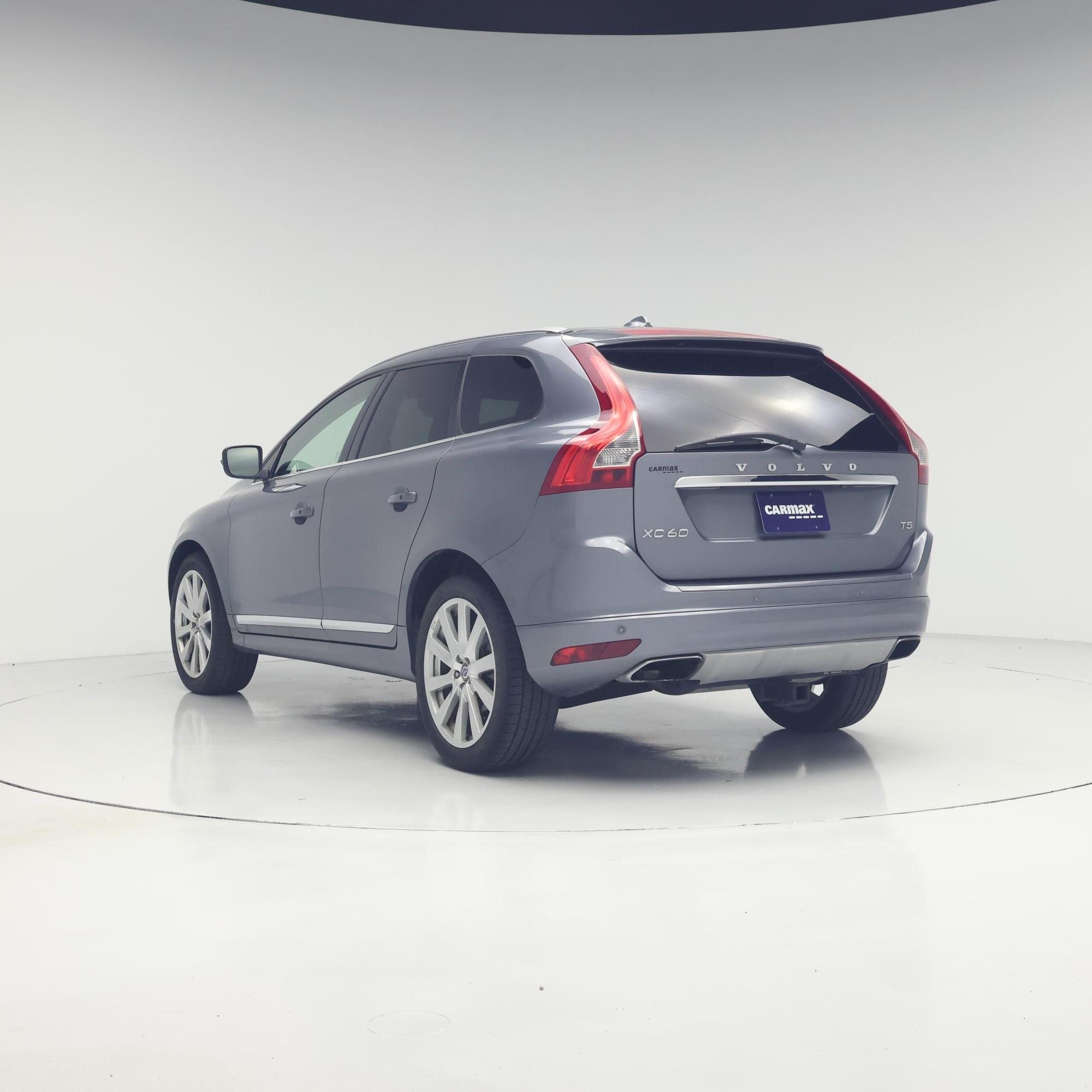 Thumbnail: 2017 Volvo XC60 - 2