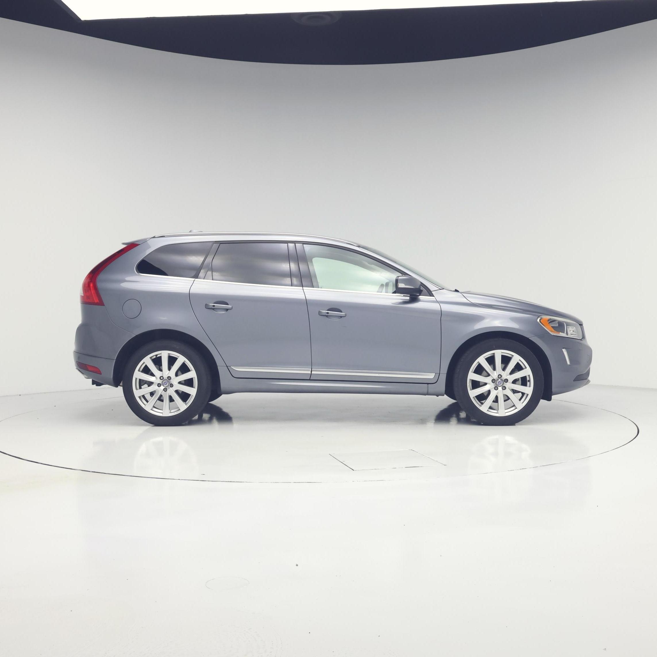 Thumbnail: 2017 Volvo XC60 - 7