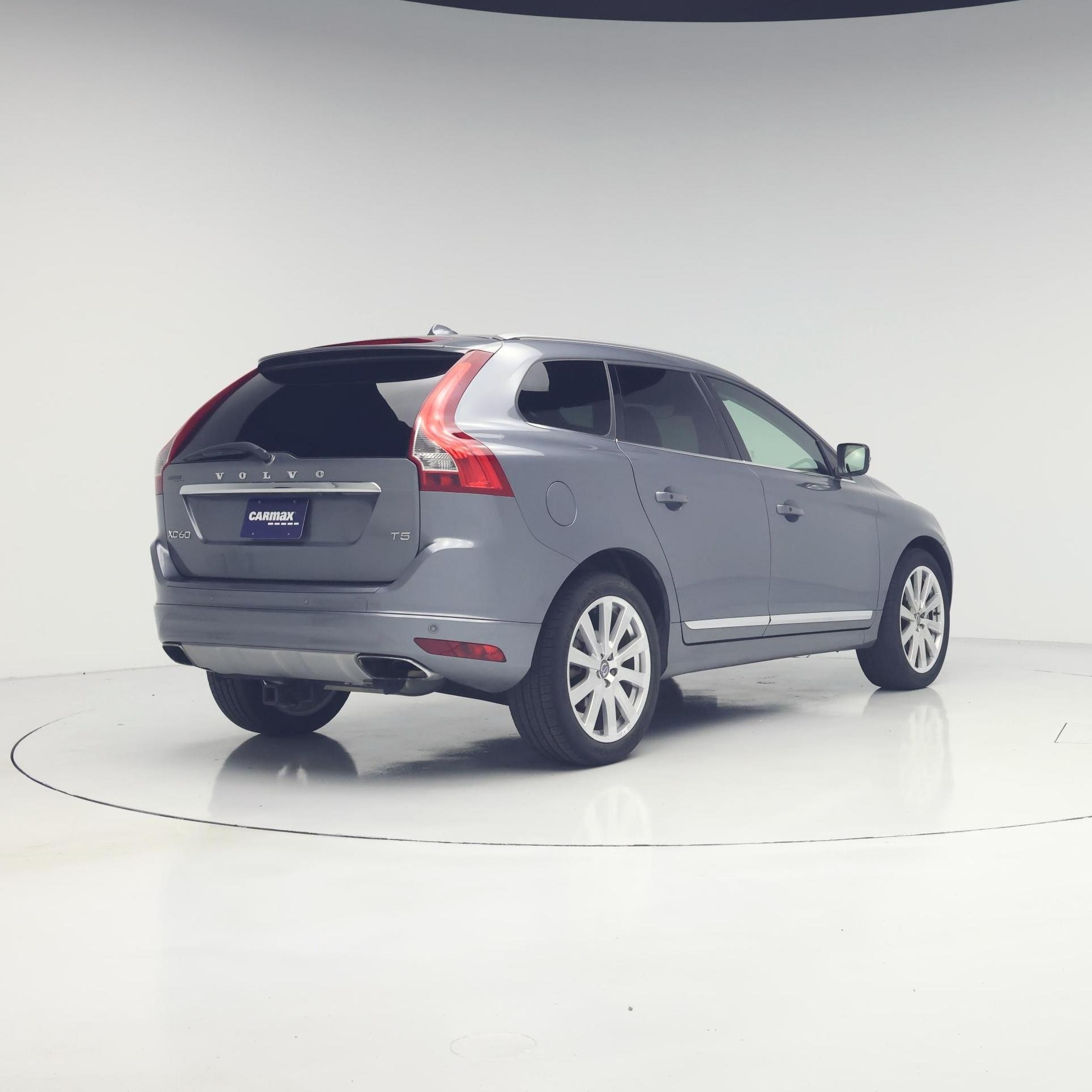 Thumbnail: 2017 Volvo XC60 - 8
