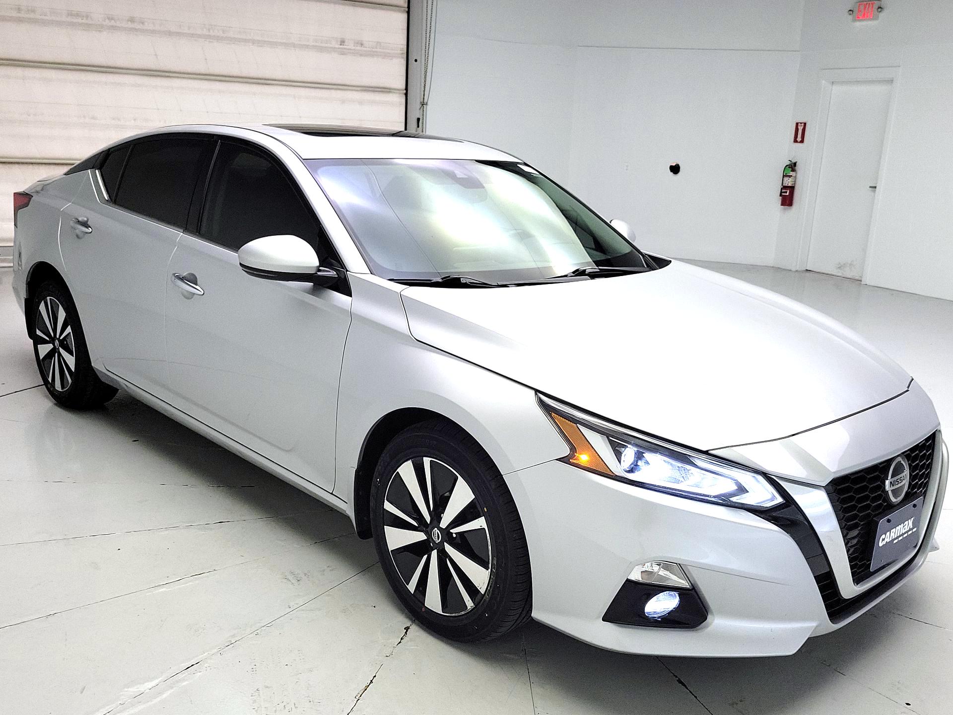 Thumbnail: 2019 Nissan Altima - 1