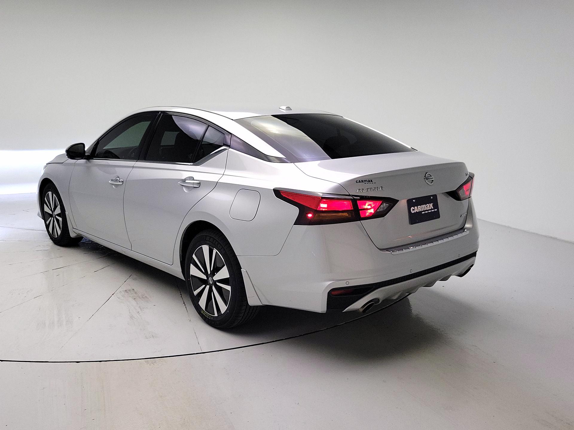 Thumbnail: 2019 Nissan Altima - 7