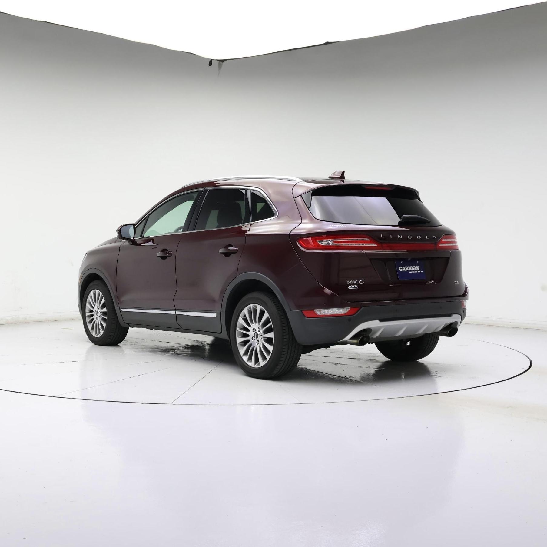 Thumbnail: 2016 Lincoln MKC - 2