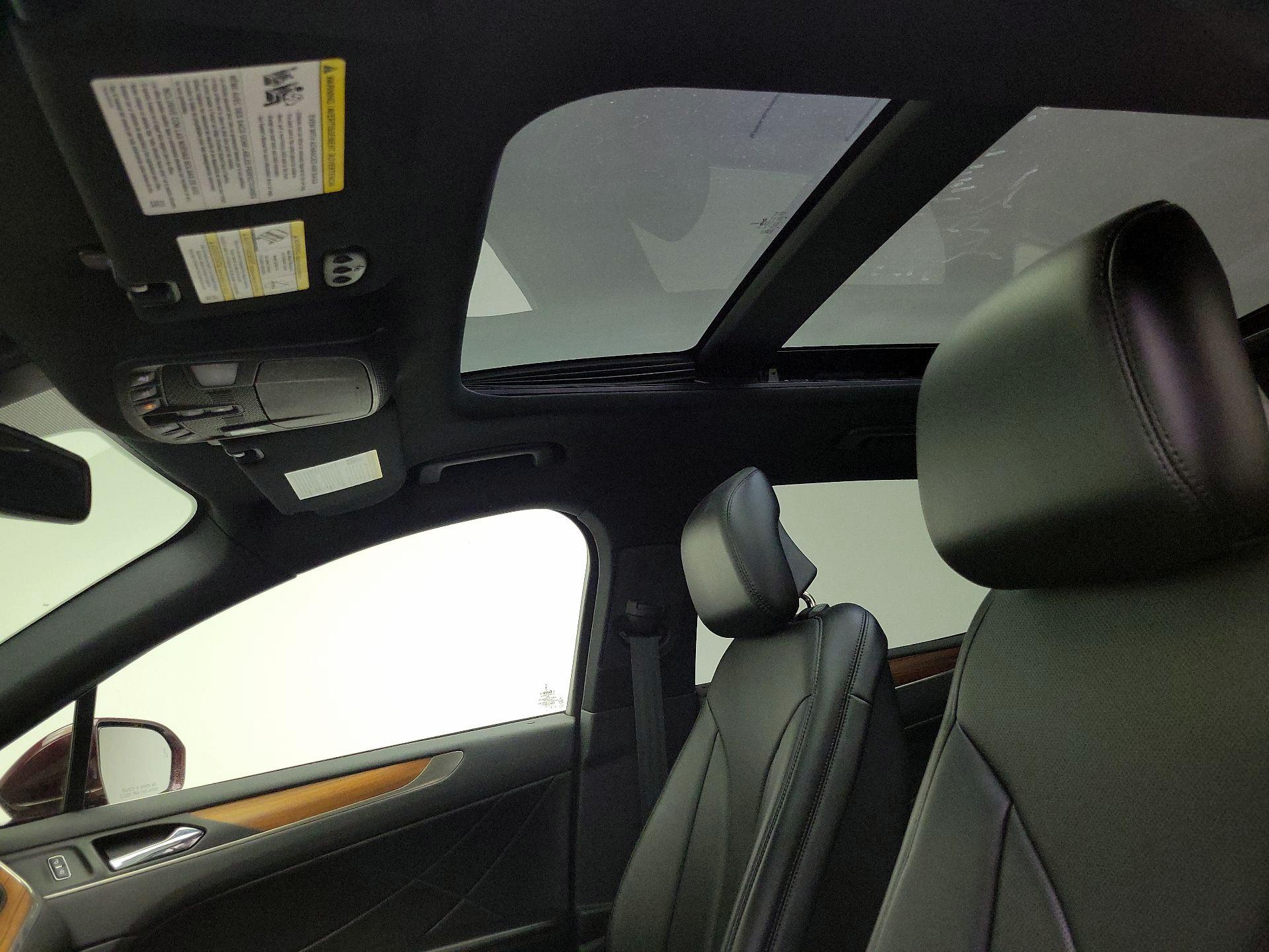 Thumbnail: 2016 Lincoln MKC - 20