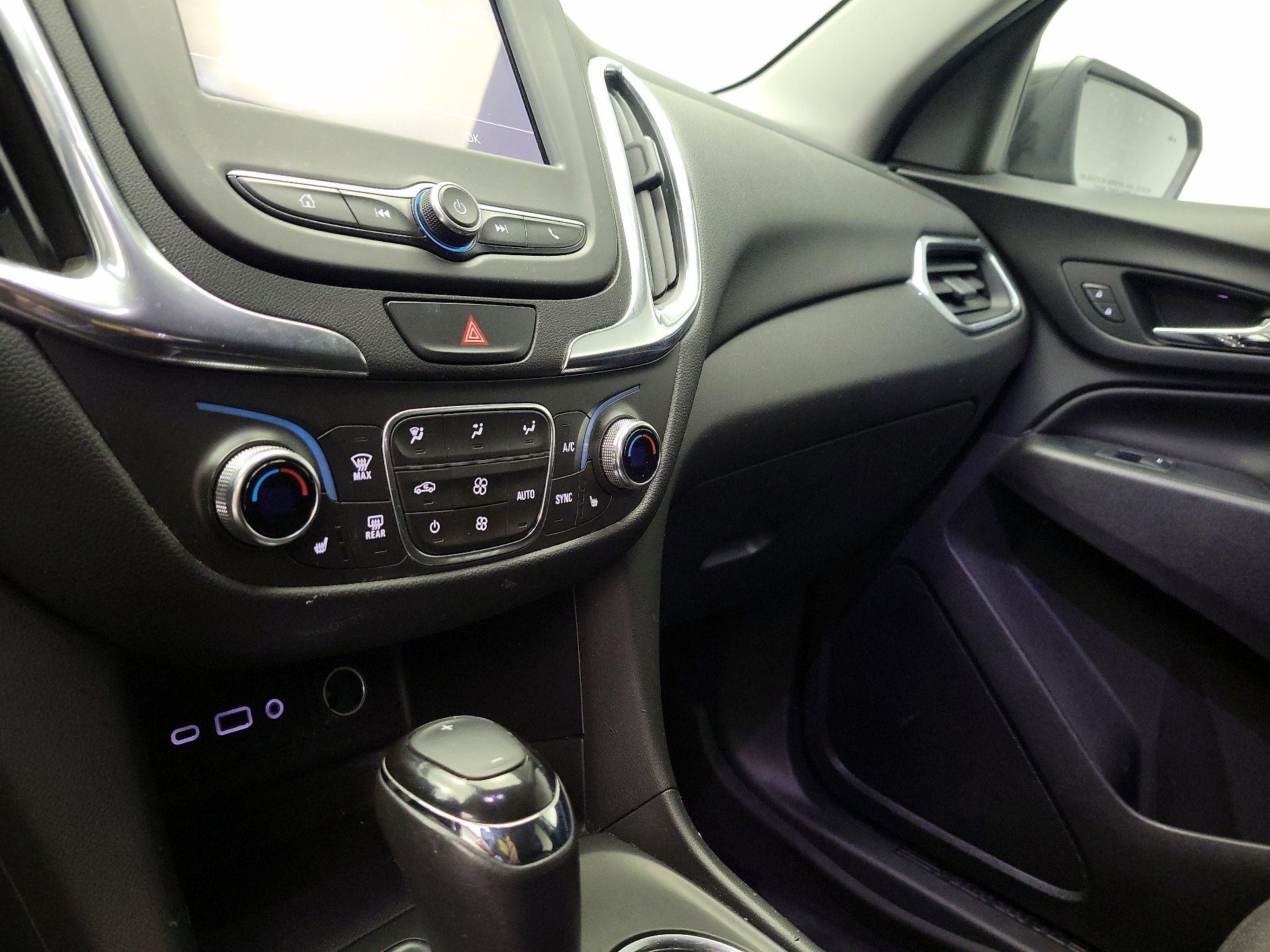 Thumbnail: 2019 Chevrolet Equinox - 16