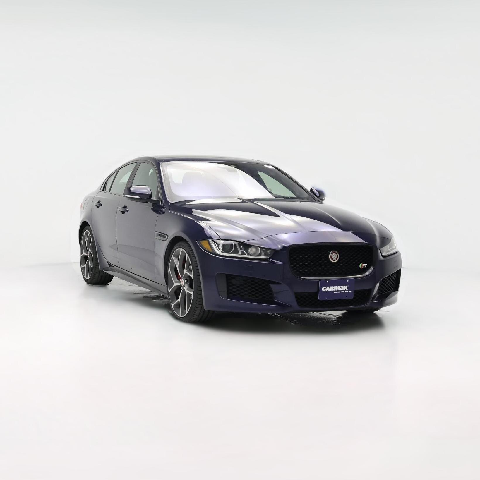Thumbnail: 2018 Jaguar XE - 1