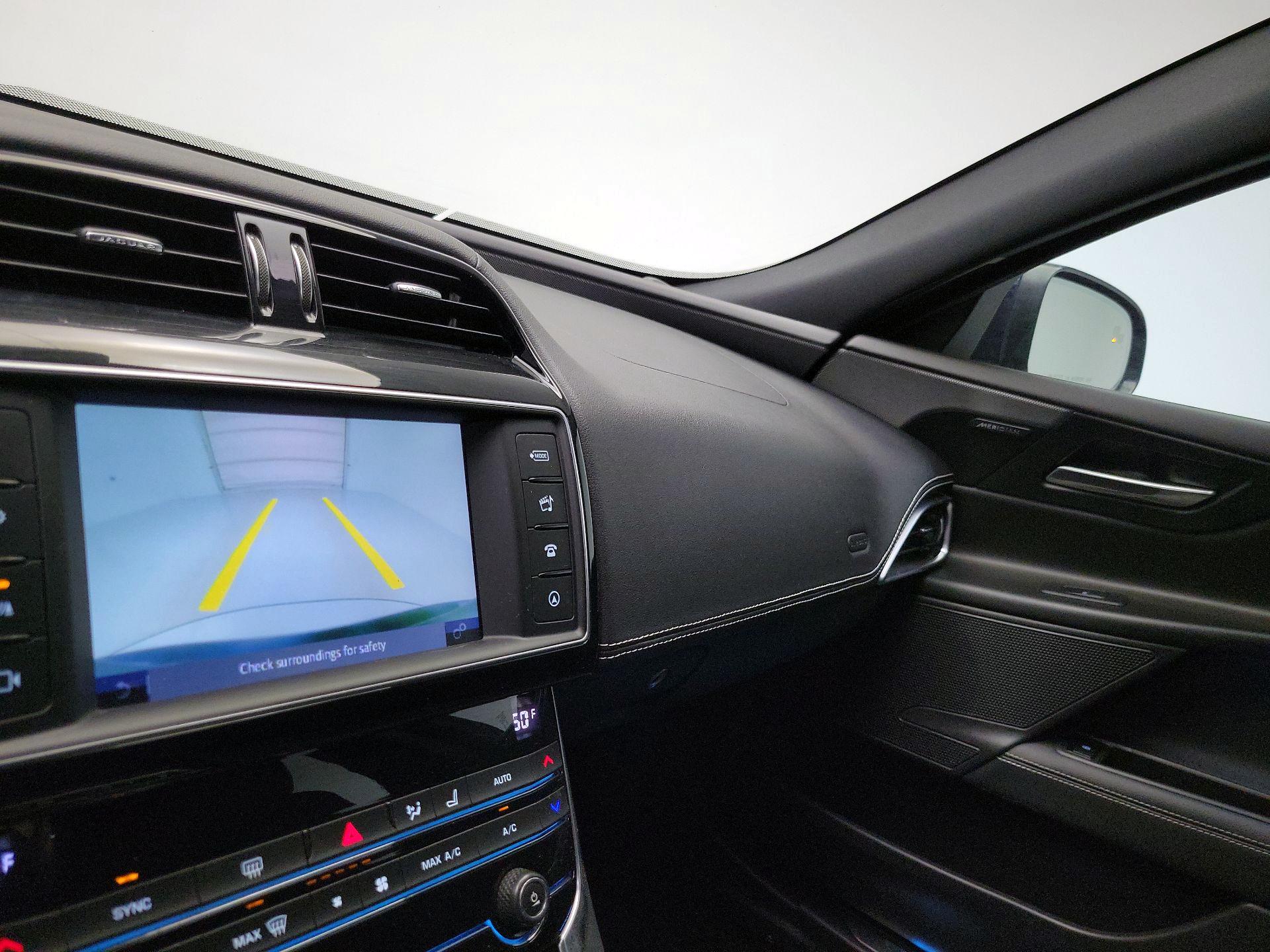 Thumbnail: 2018 Jaguar XE - 15