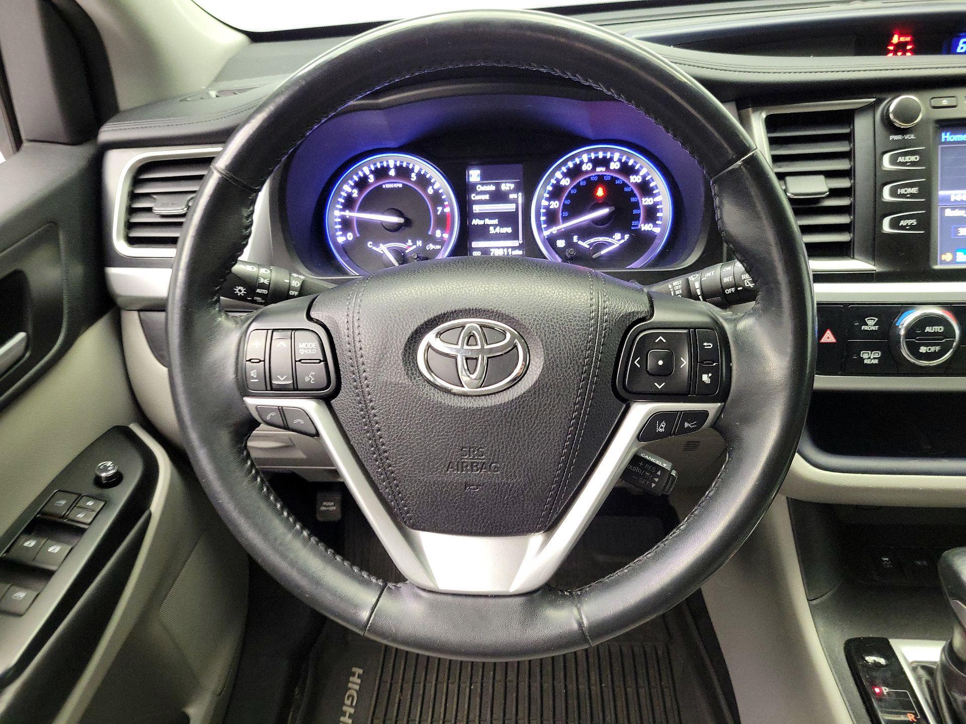 Thumbnail: 2018 Toyota Highlander - 10
