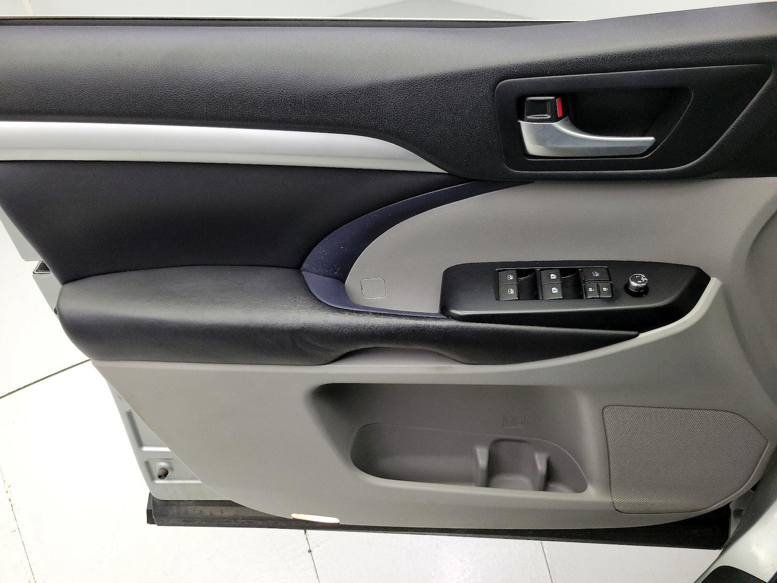 2018 Toyota Highlander XLE - Photo 13