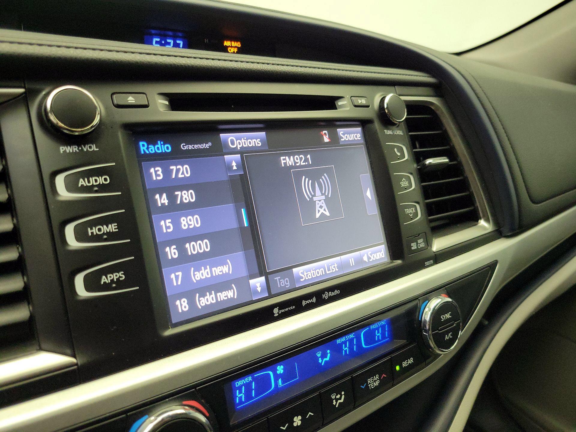 Thumbnail: 2018 Toyota Highlander - 15