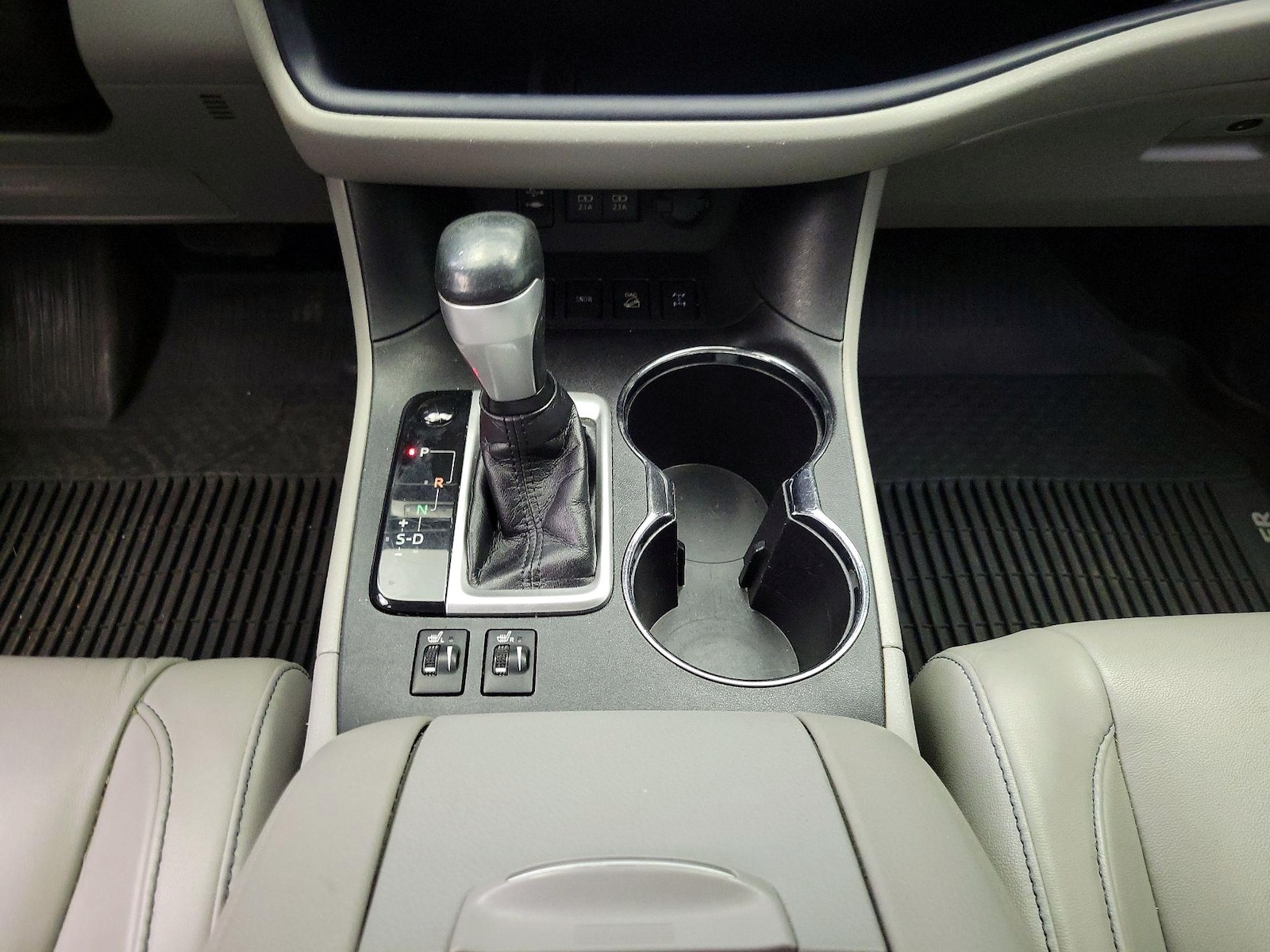 2018 Toyota Highlander XLE - Photo 18