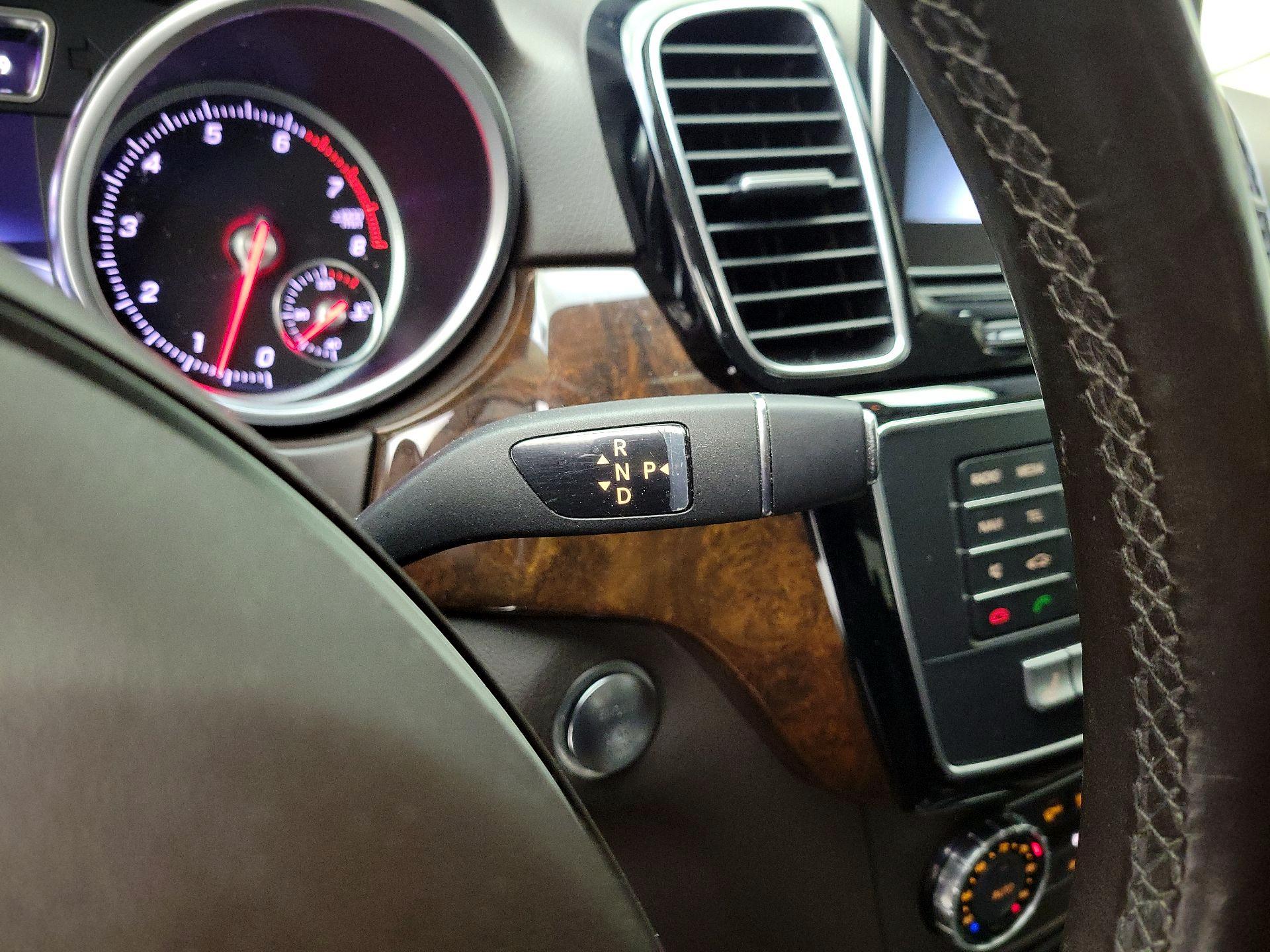 Thumbnail: 2016 Mercedes-Benz GLE - 18