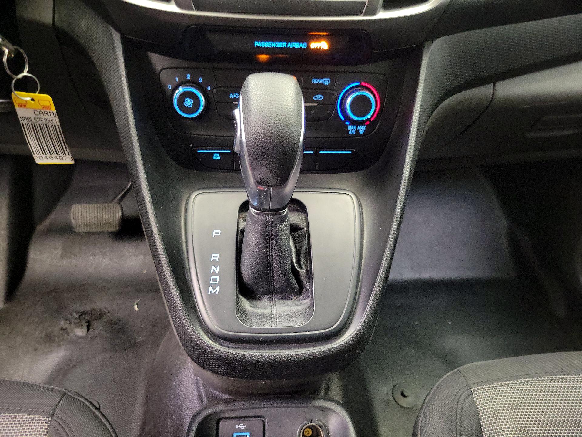 Thumbnail: 2019 Ford Transit Series - 17