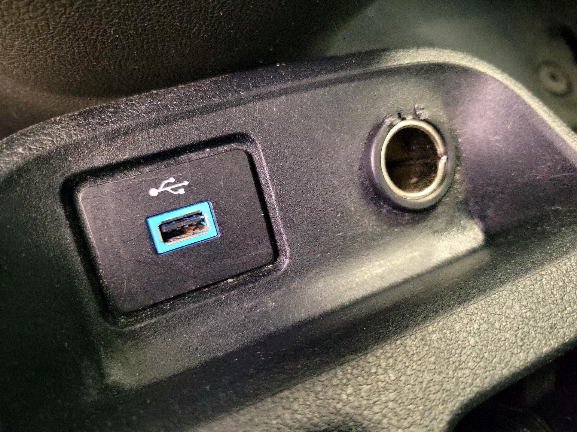 Thumbnail: 2019 Ford Transit Series - 18