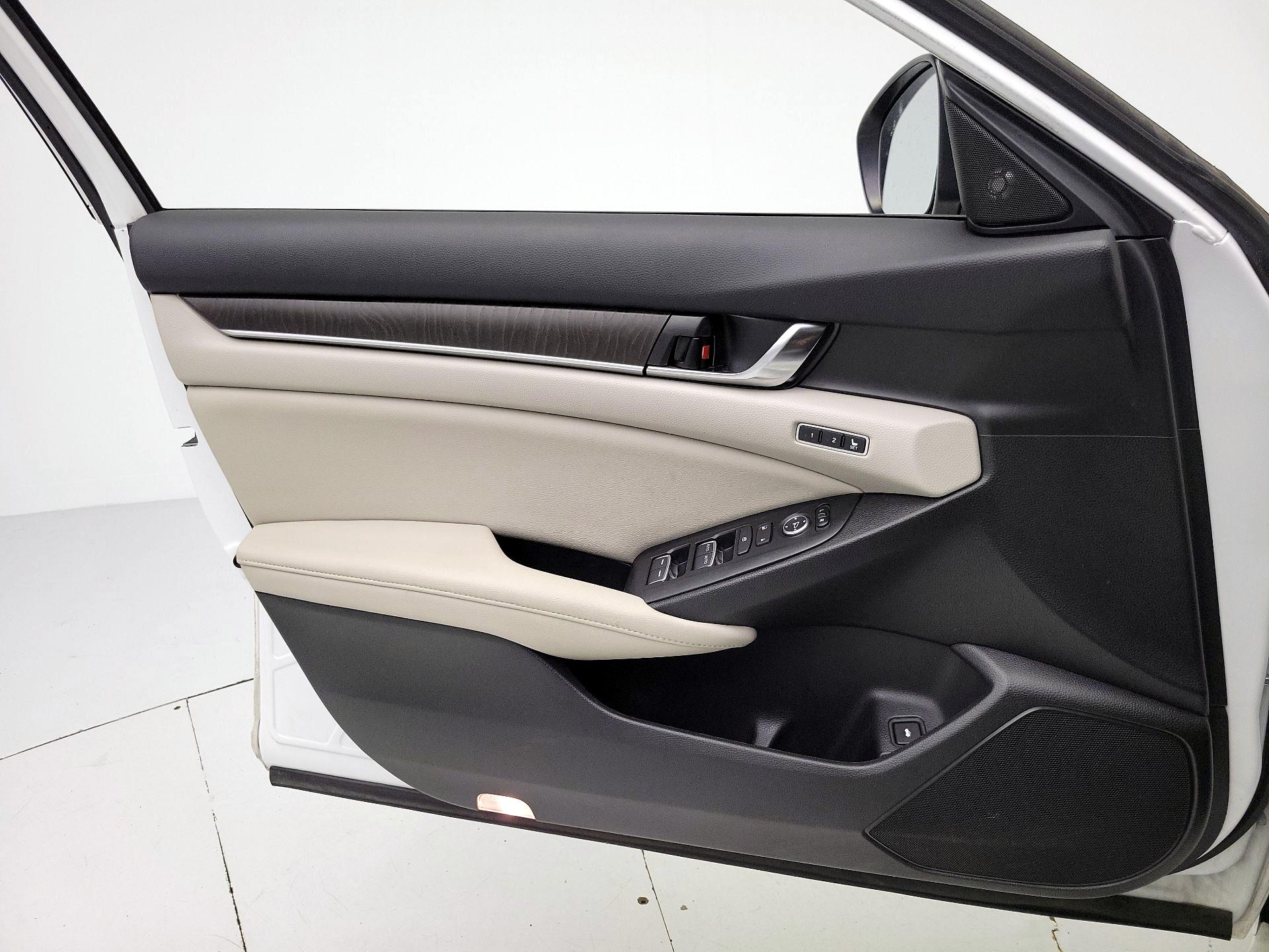 Thumbnail: 2022 Honda Accord - 12