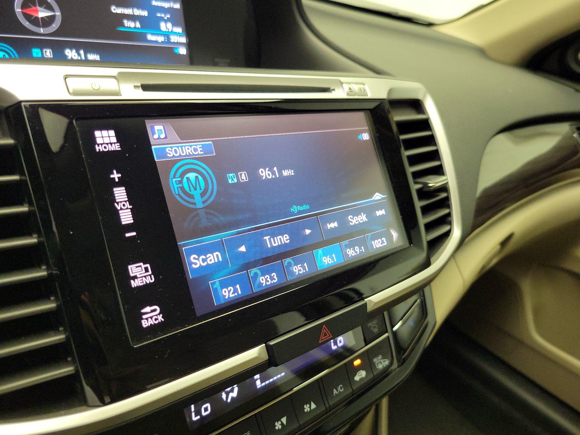 Thumbnail: 2016 Honda Accord - 14