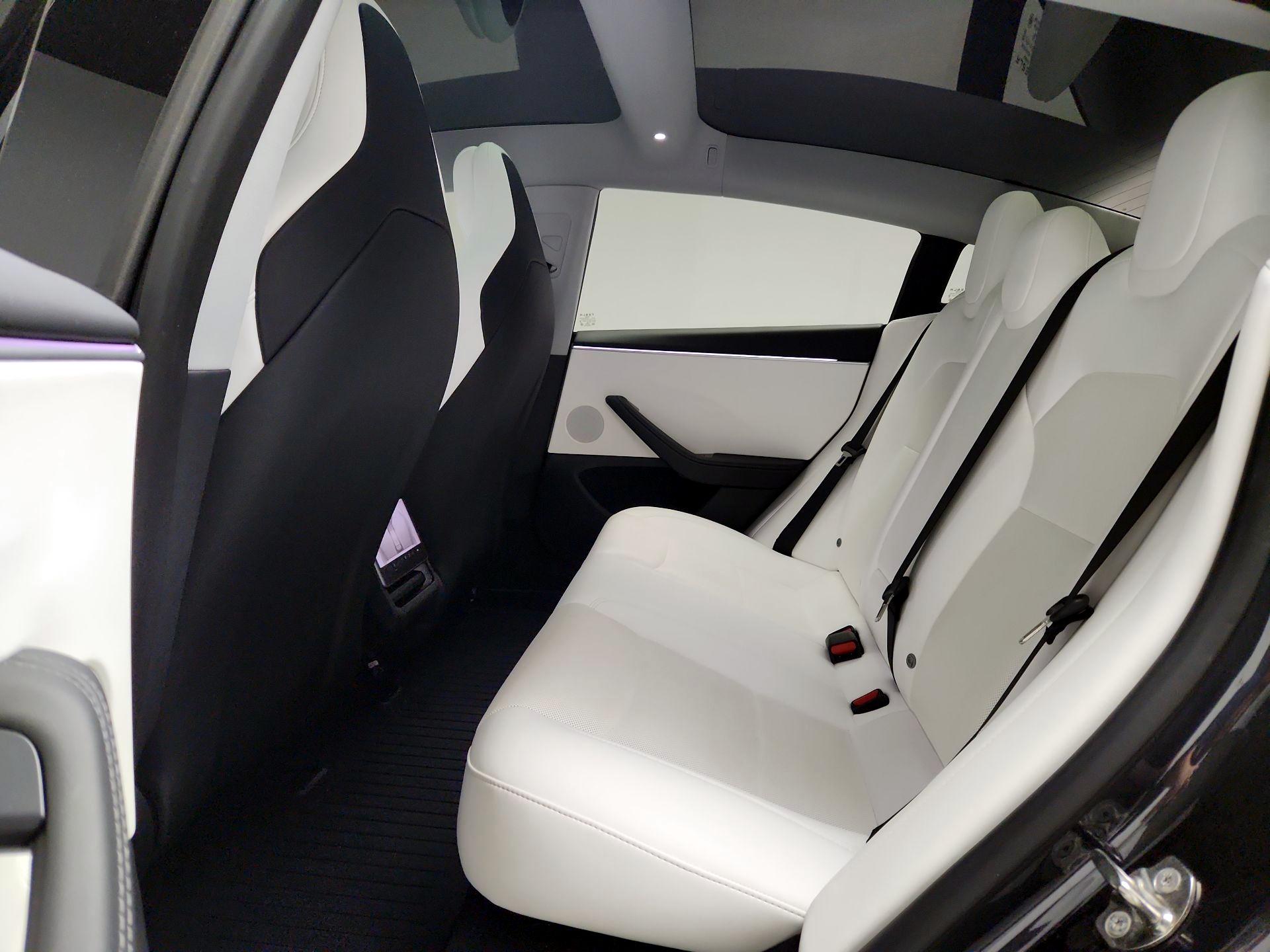 Thumbnail: 2024 Tesla Model 3 - 19