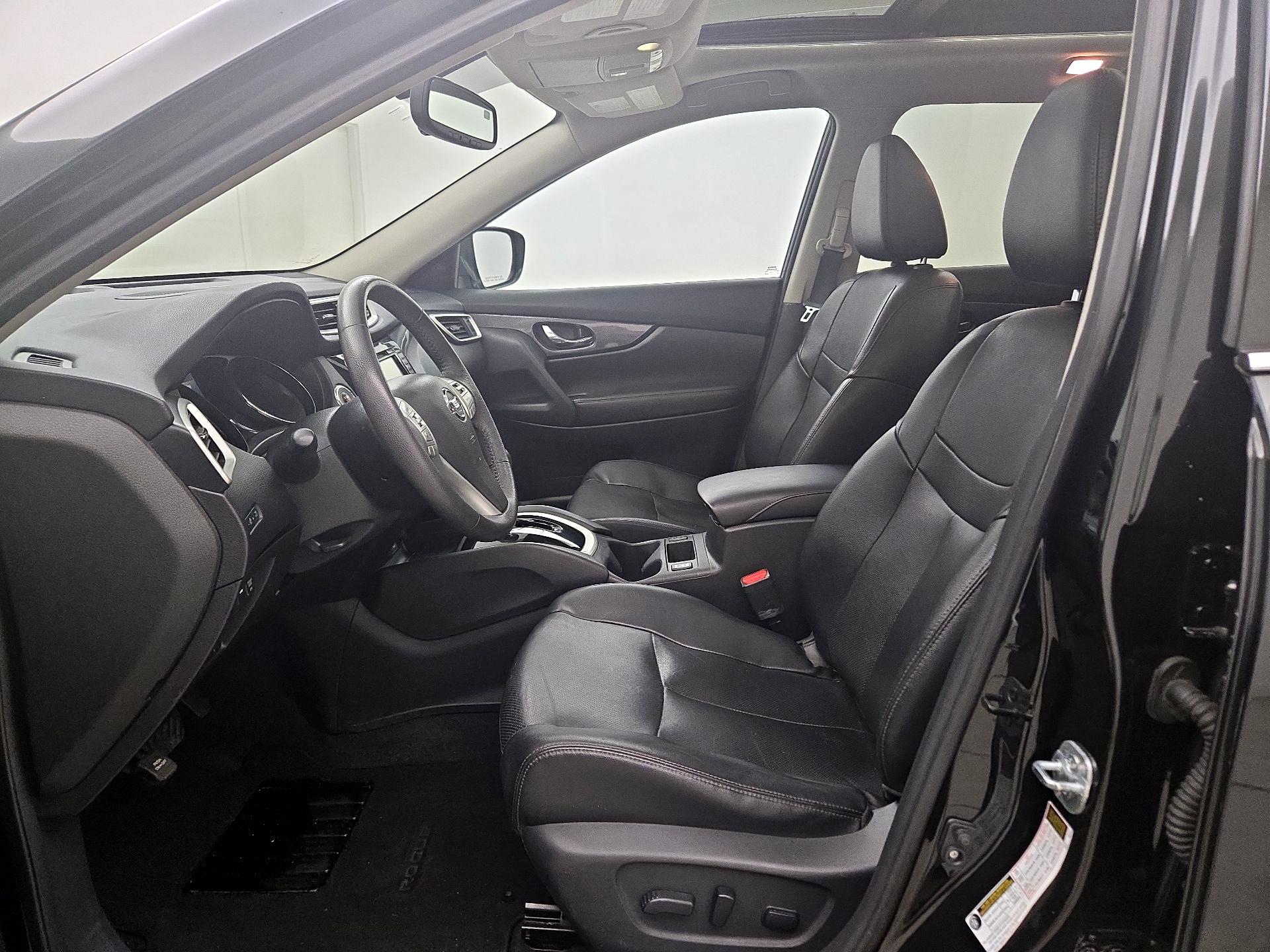 Thumbnail: 2016 Nissan Rogue - 11