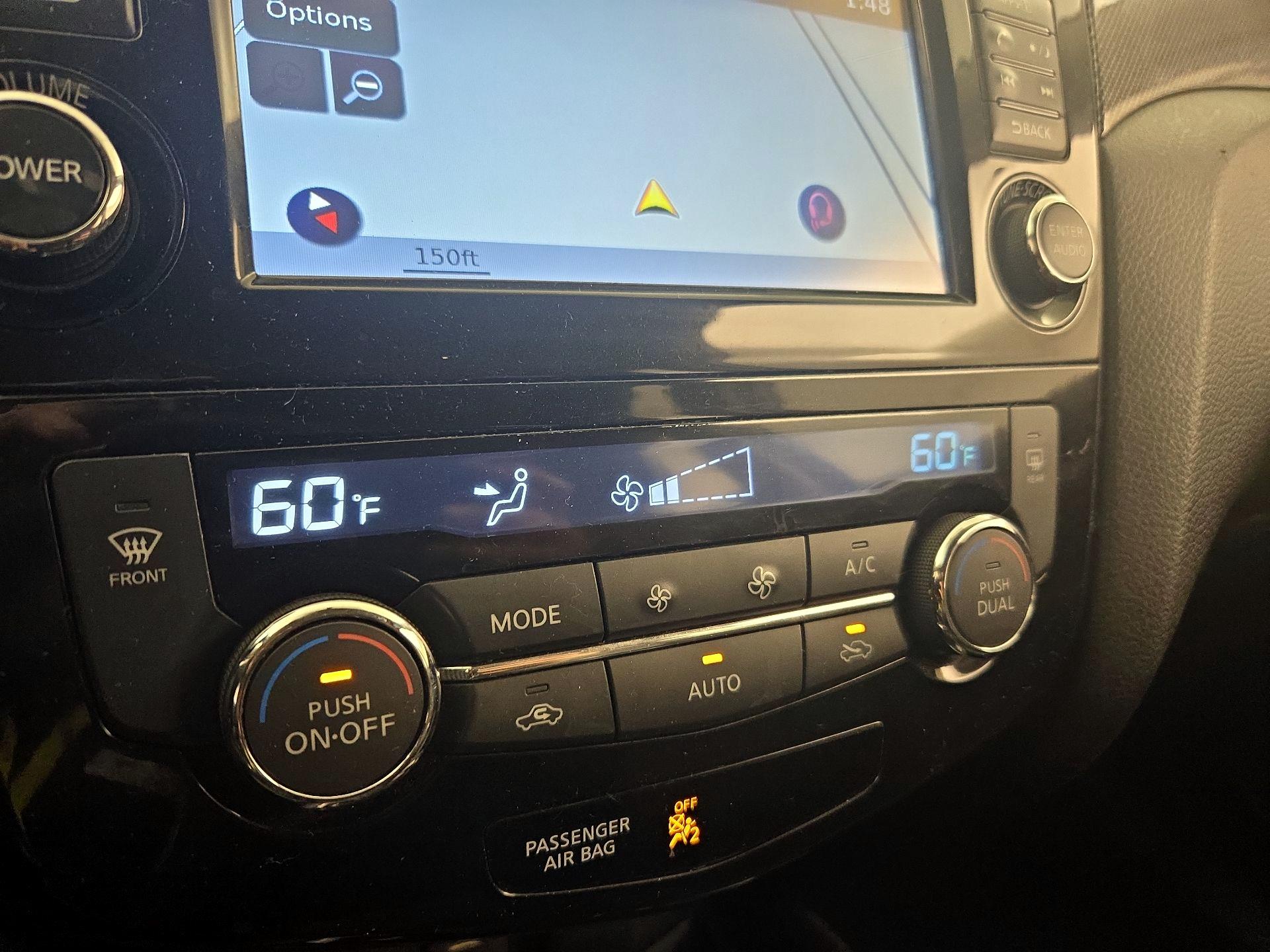 Thumbnail: 2016 Nissan Rogue - 16