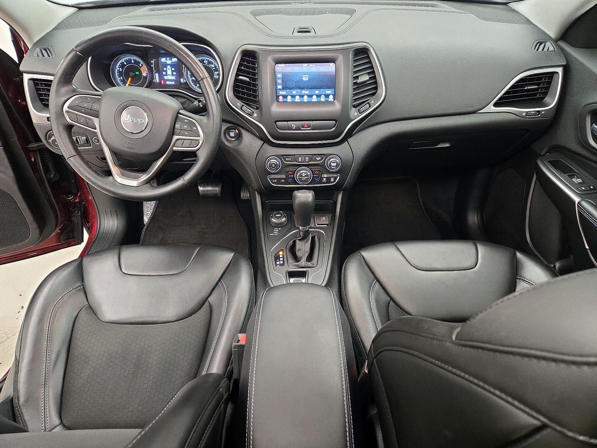 Thumbnail: 2019 Jeep Cherokee - 9