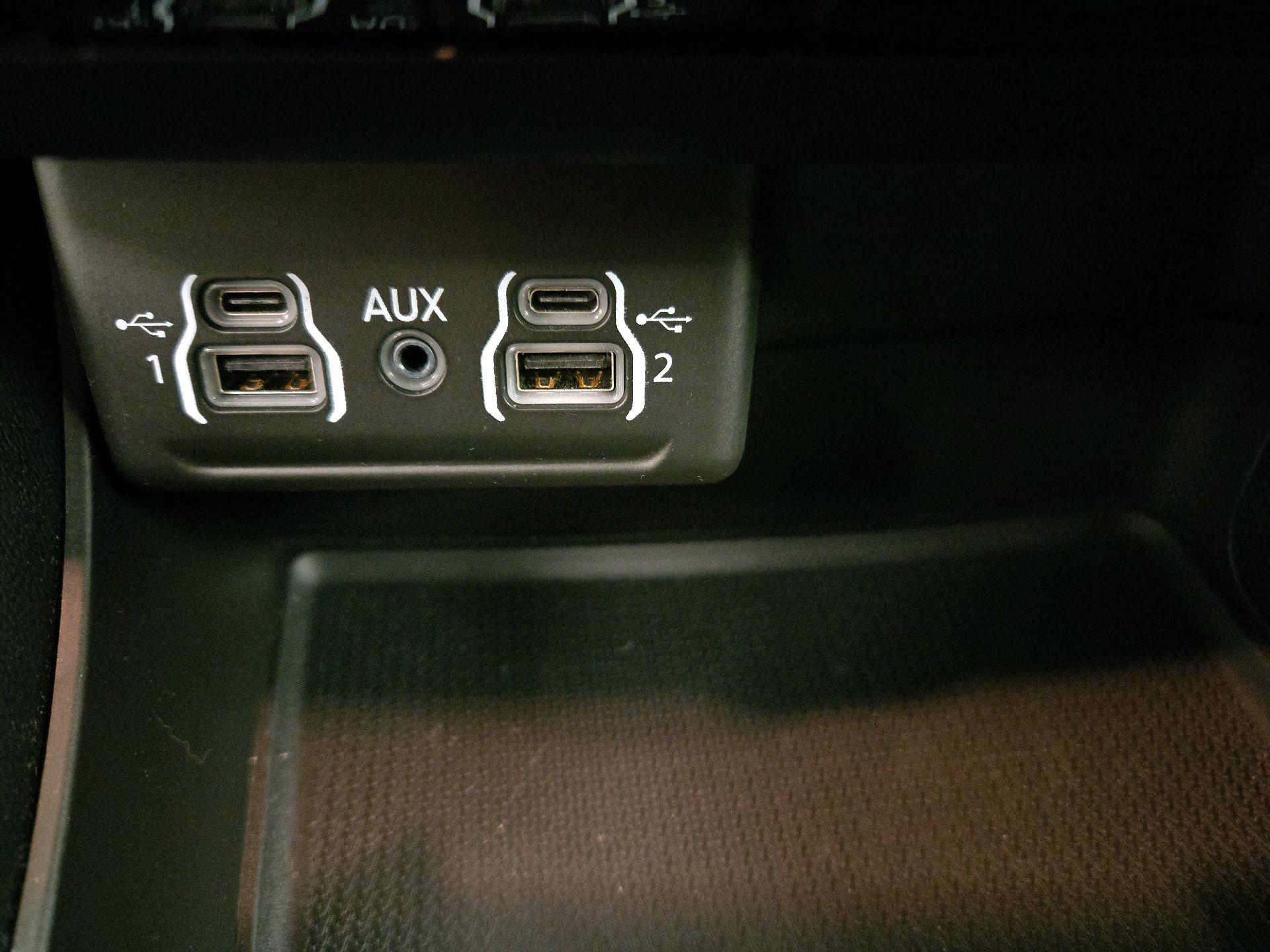 Thumbnail: 2021 Dodge Durango - 17