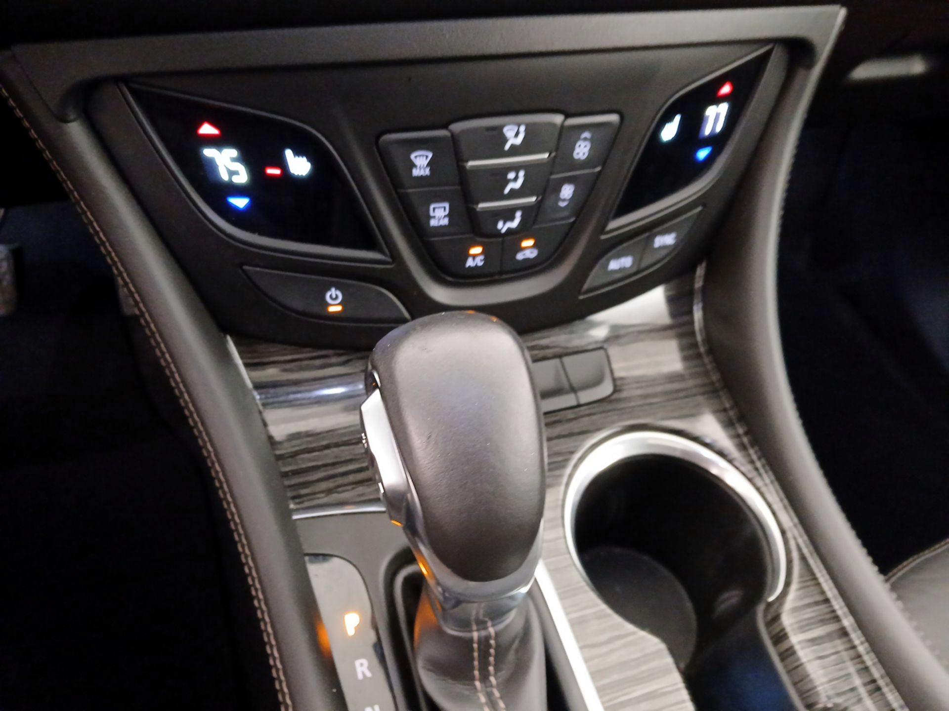 Thumbnail: 2017 Buick Envision - 16