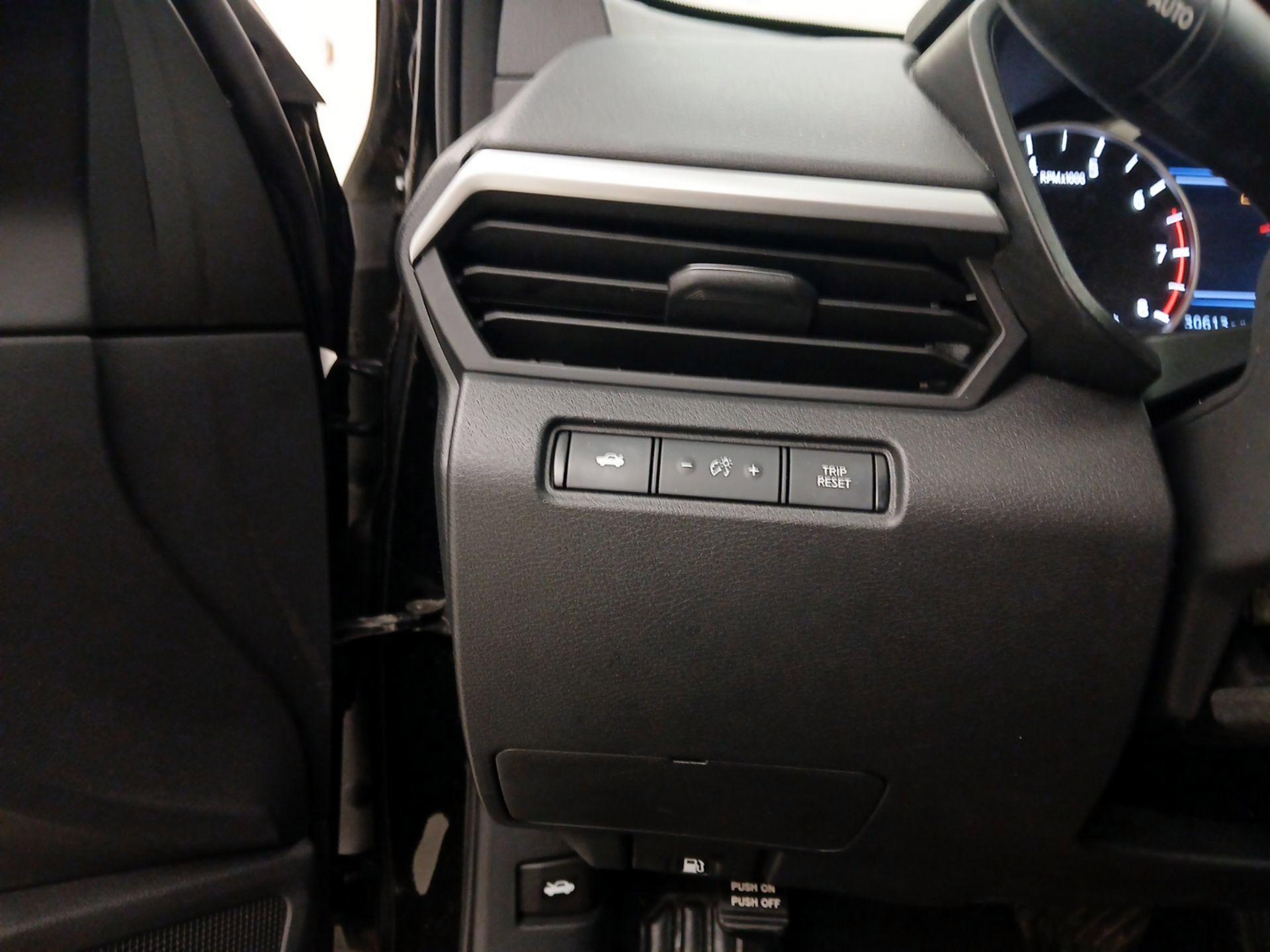 Thumbnail: 2019 Nissan Altima - 13