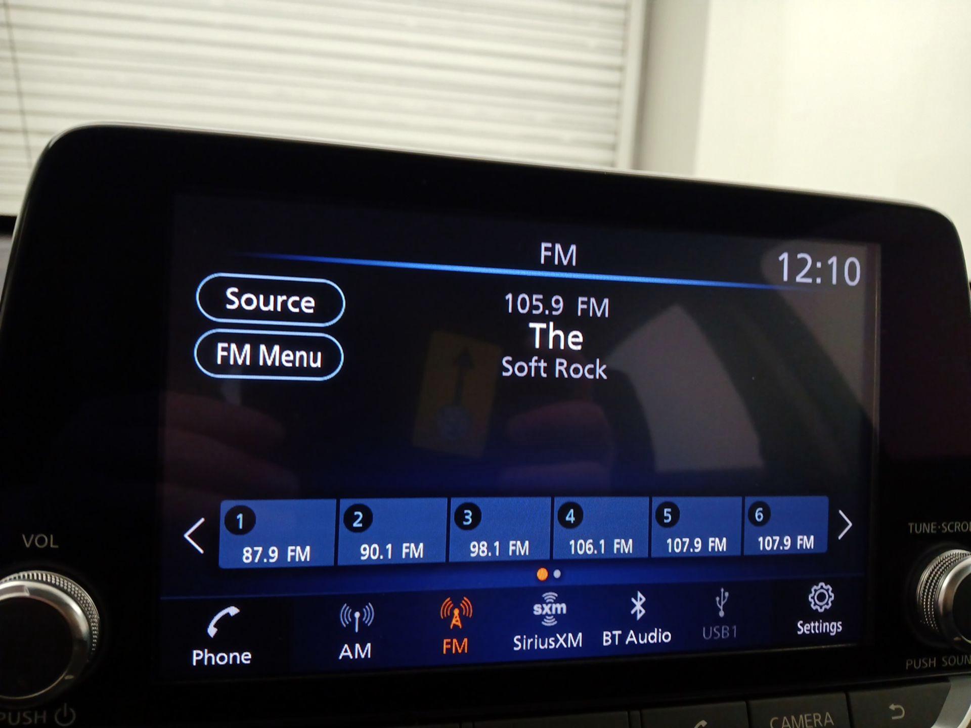 Thumbnail: 2019 Nissan Altima - 15