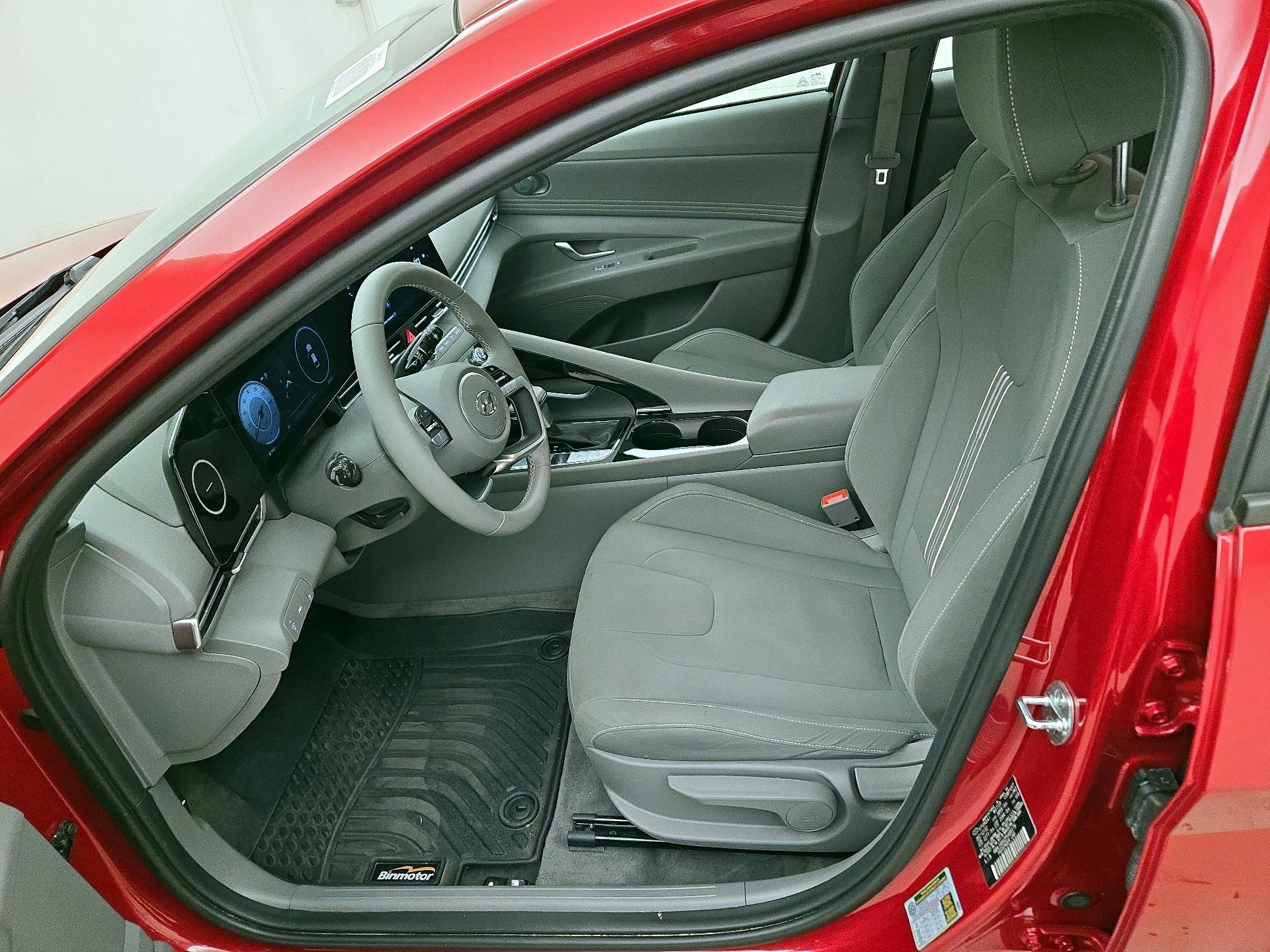 Thumbnail: 2023 Hyundai Elantra - 11